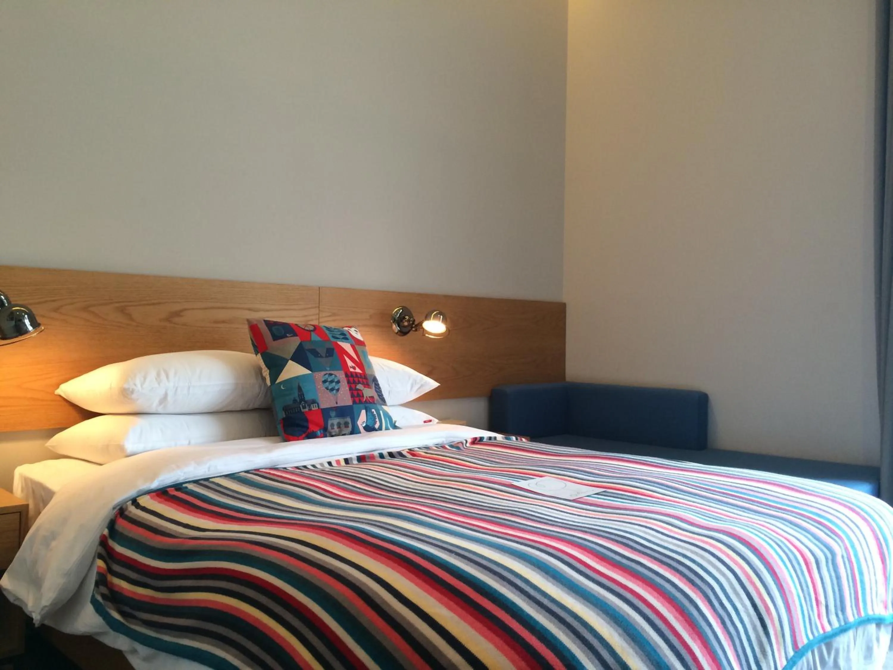 Bed in La Casa Hotel Seoul