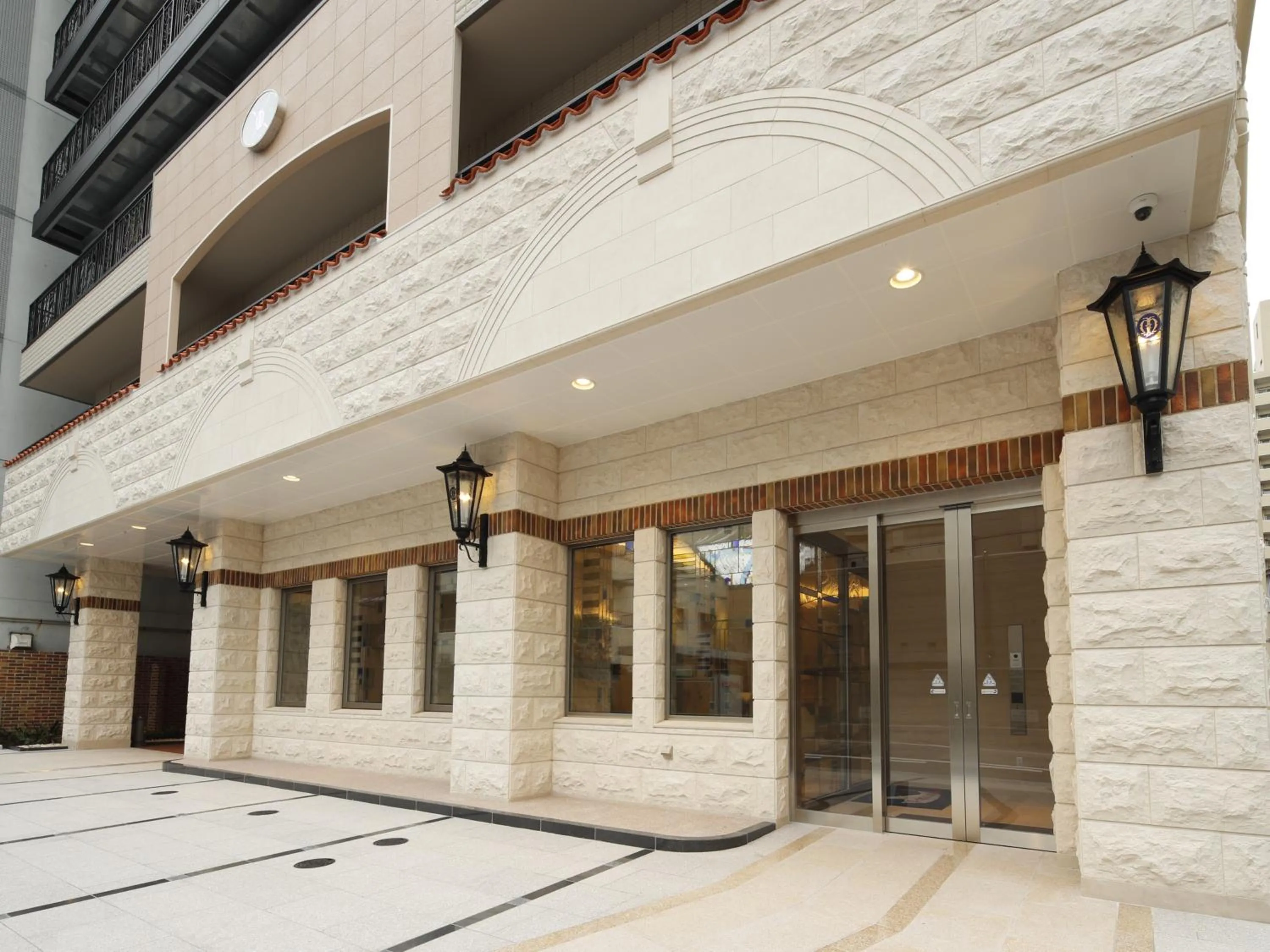 Facade/entrance in Hotel Sunroute Sopra Kobe Annesso