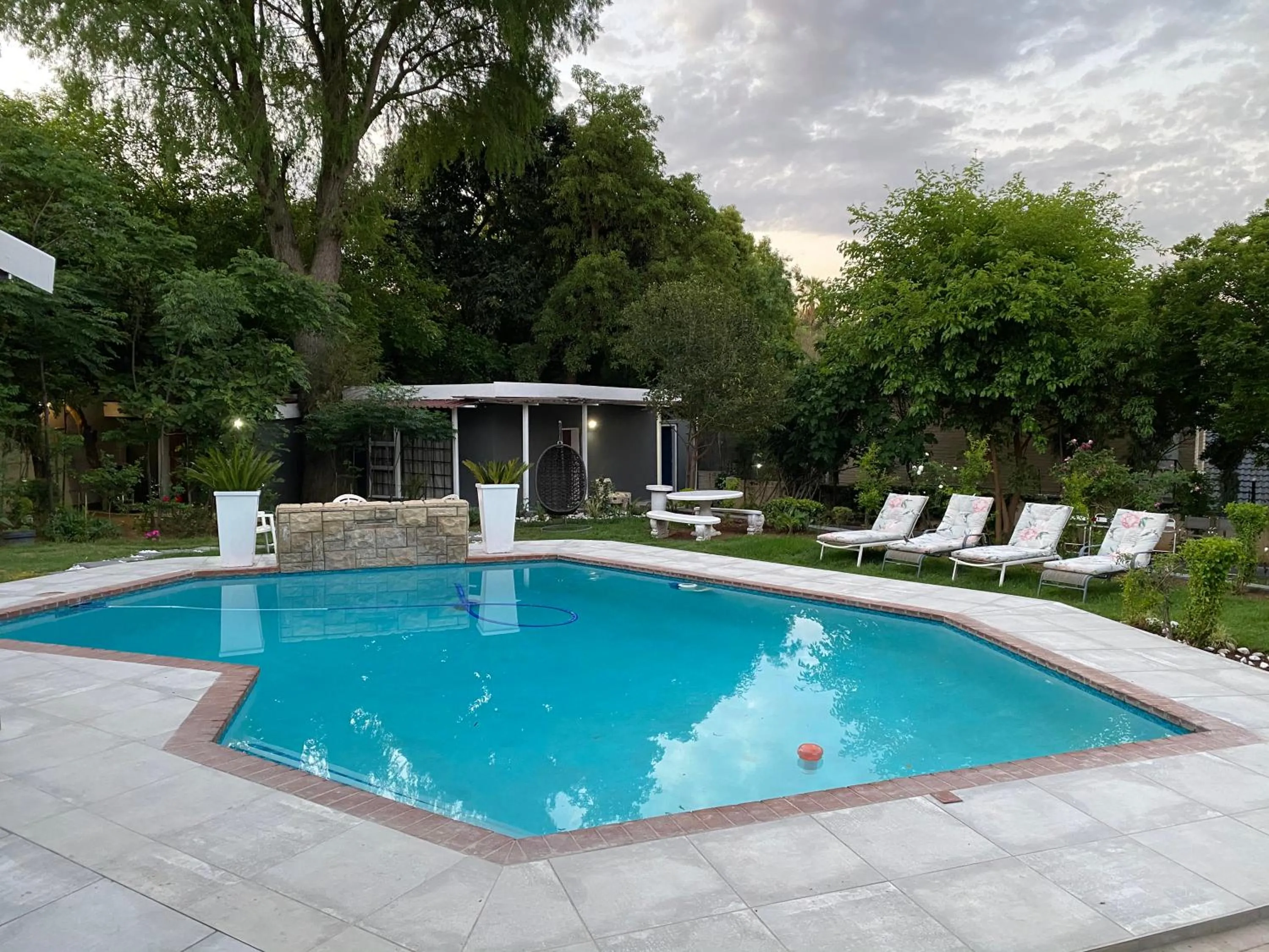 Swimming pool in Marion Lodge