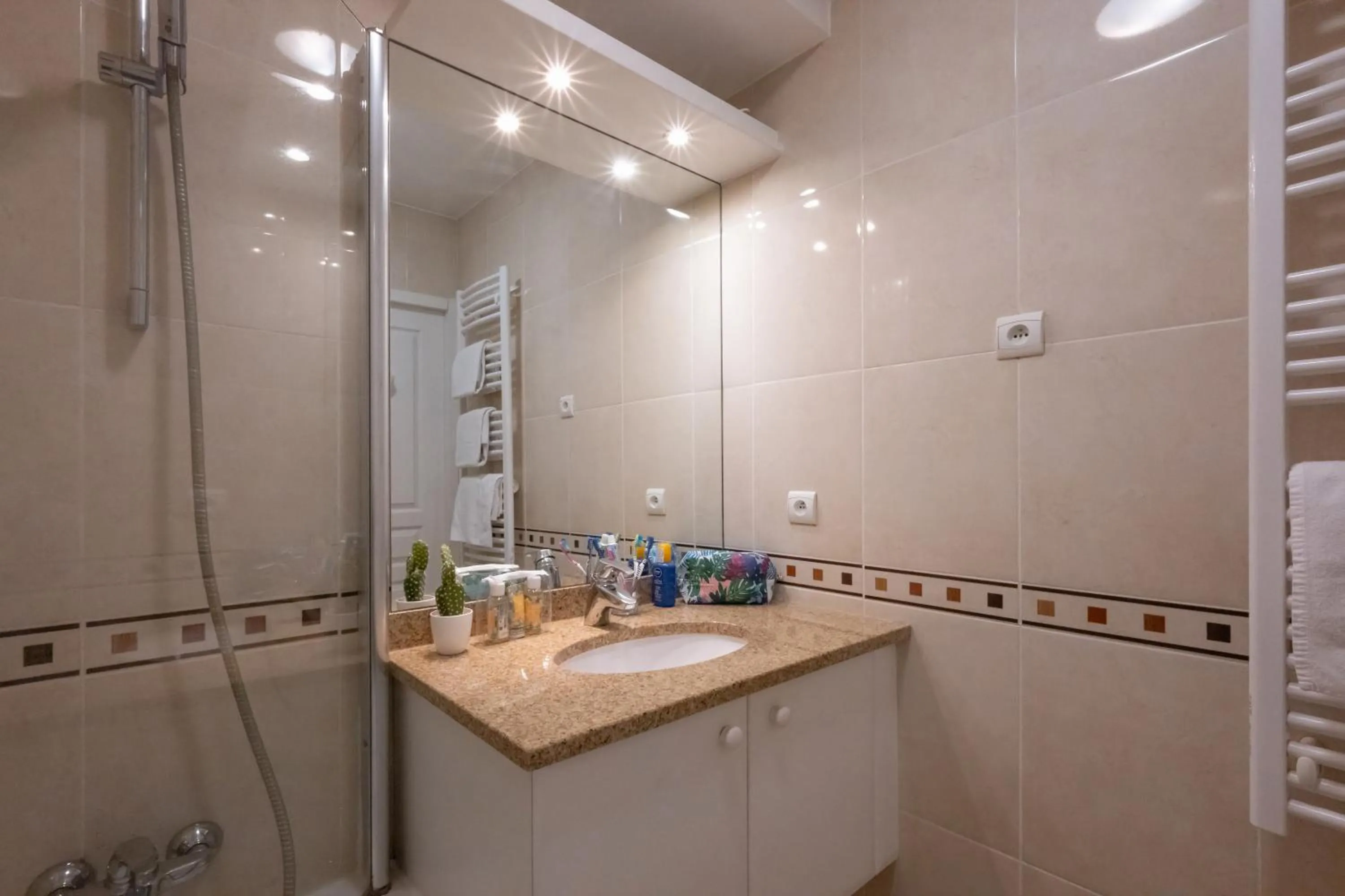 Bathroom in Nemea Appart Hotel Le Lido Cagnes sur Mer