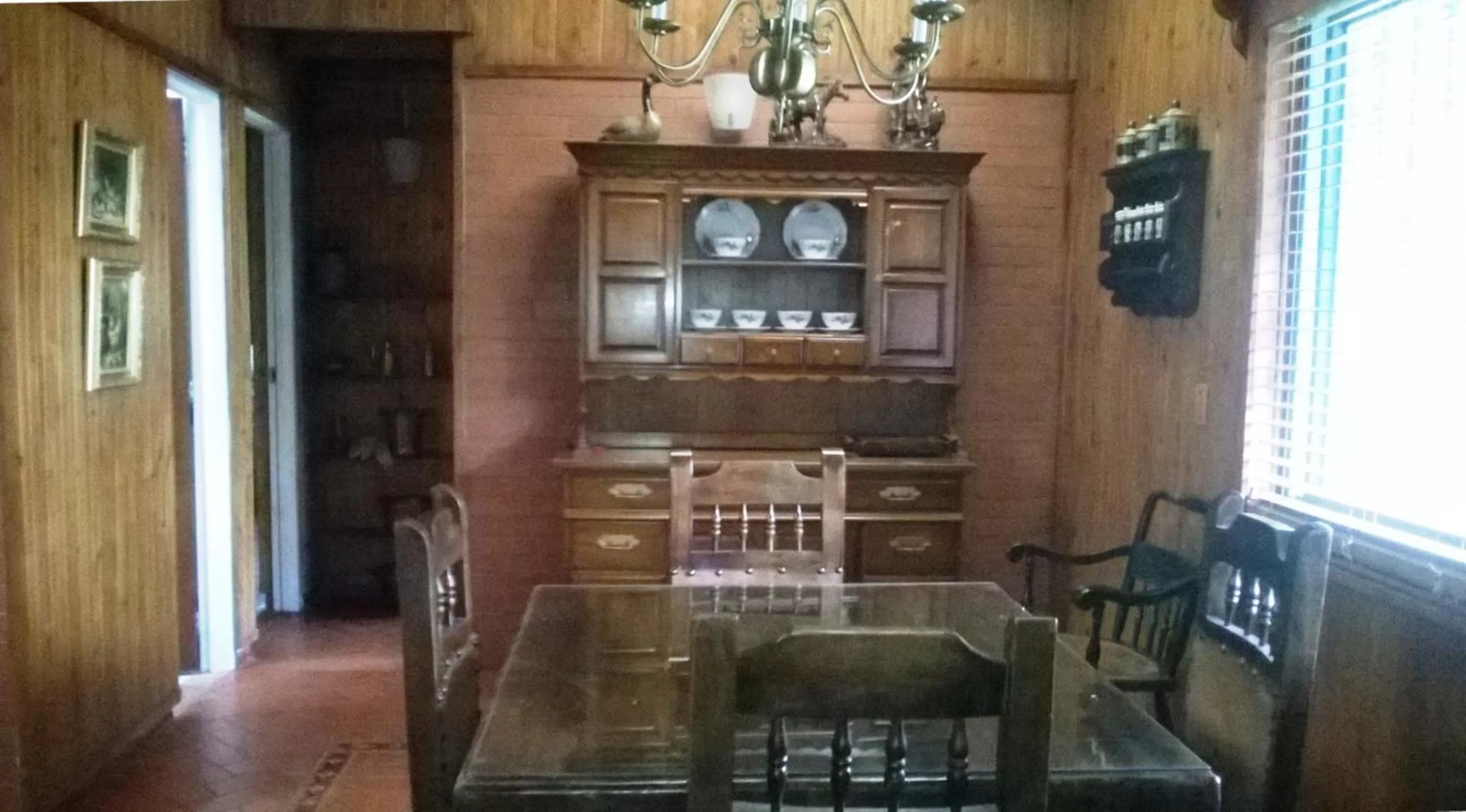 Dining area in La Gaviota BnB