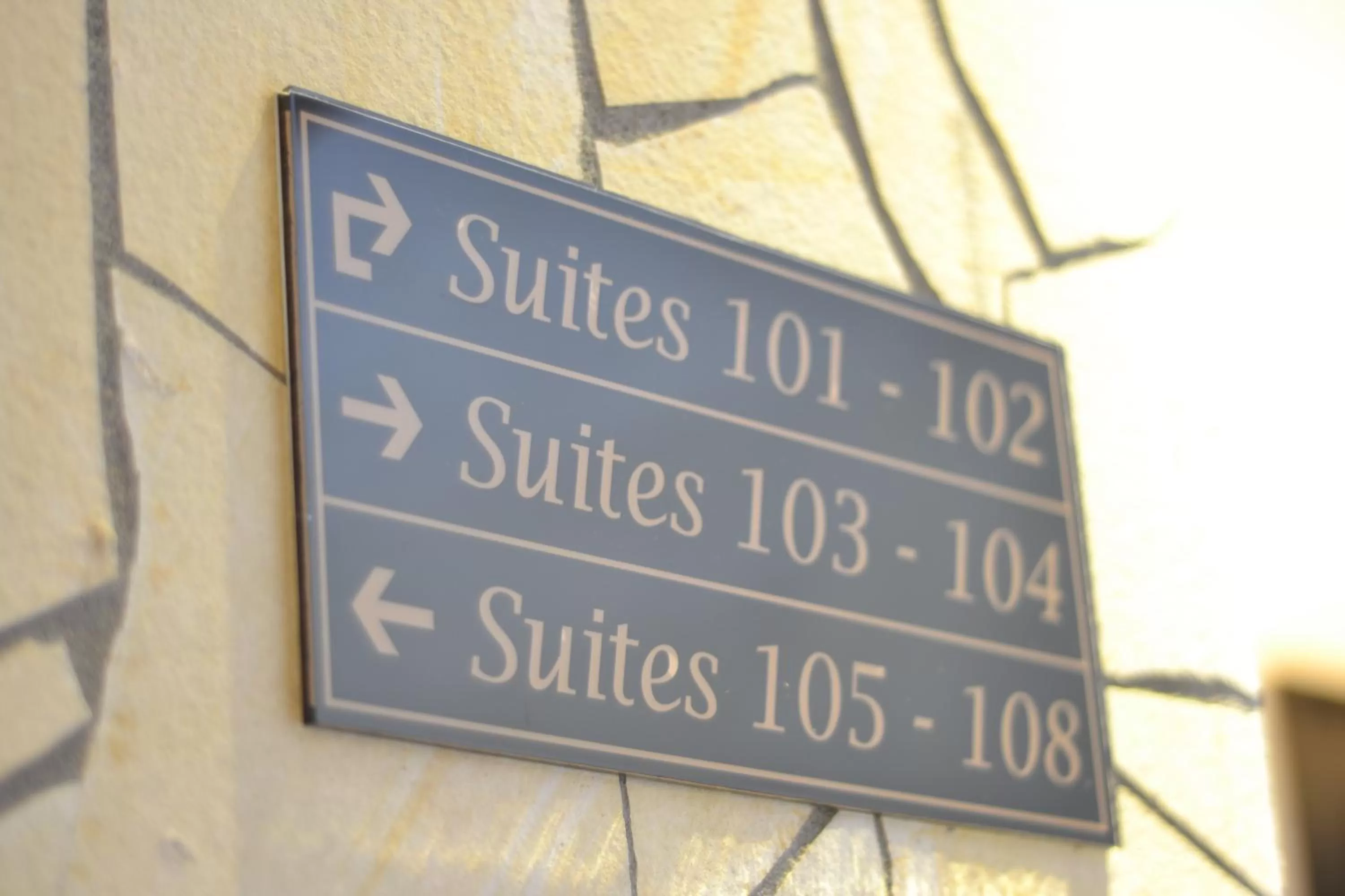 Logo/Certificate/Sign in The Ranee Boutique Suites