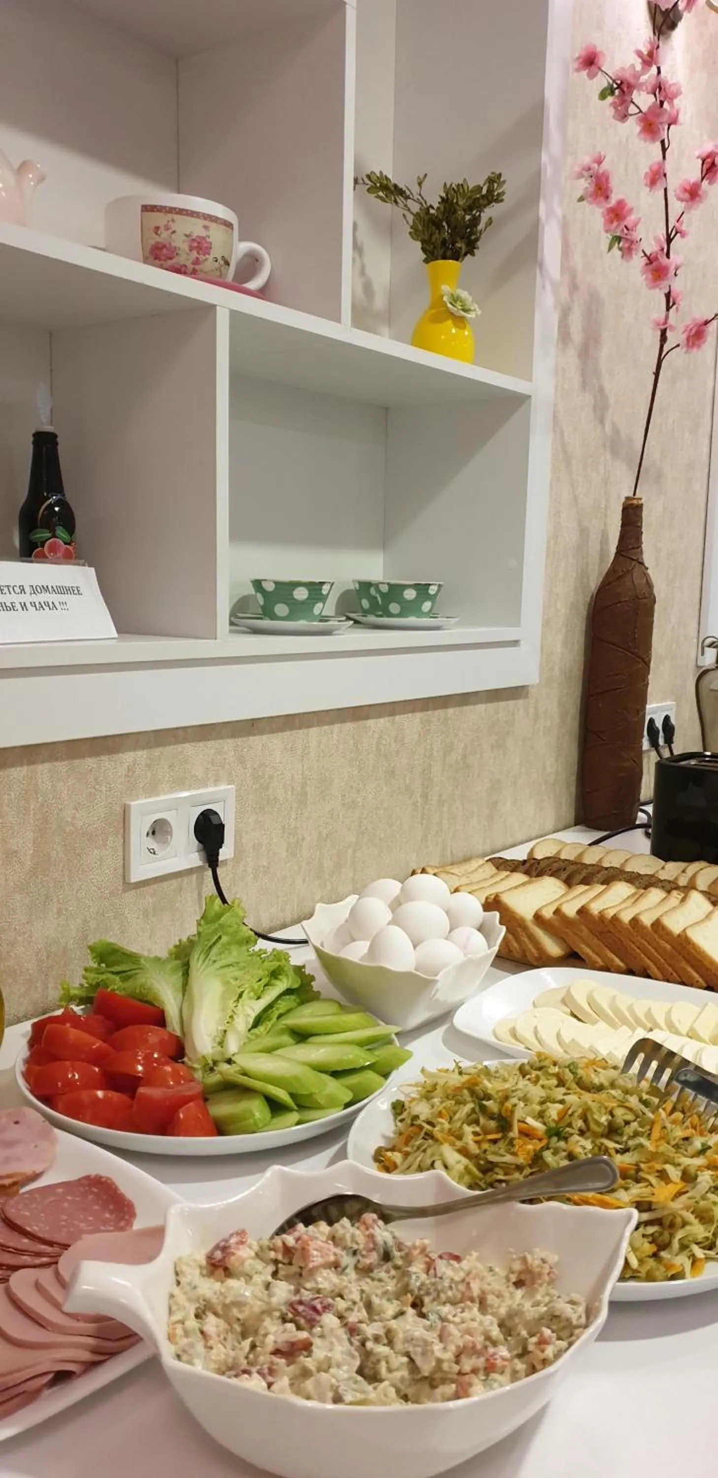 Food and drinks in Cherry Garden