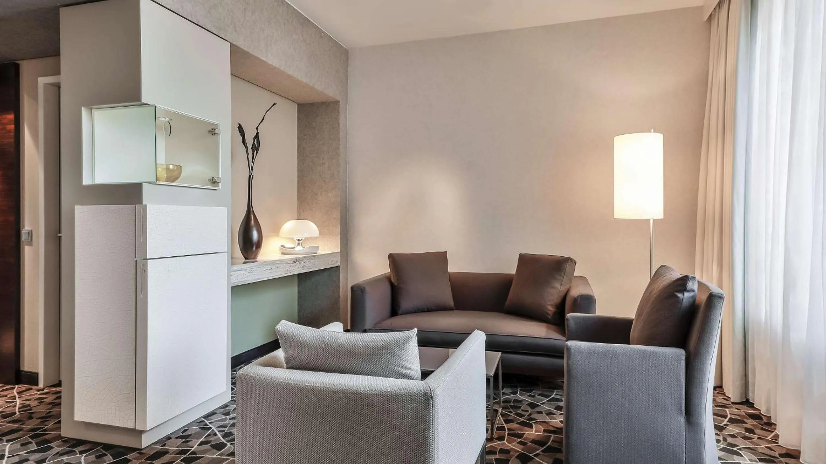 Photo of the whole room in Dorint Hotel am Heumarkt Köln