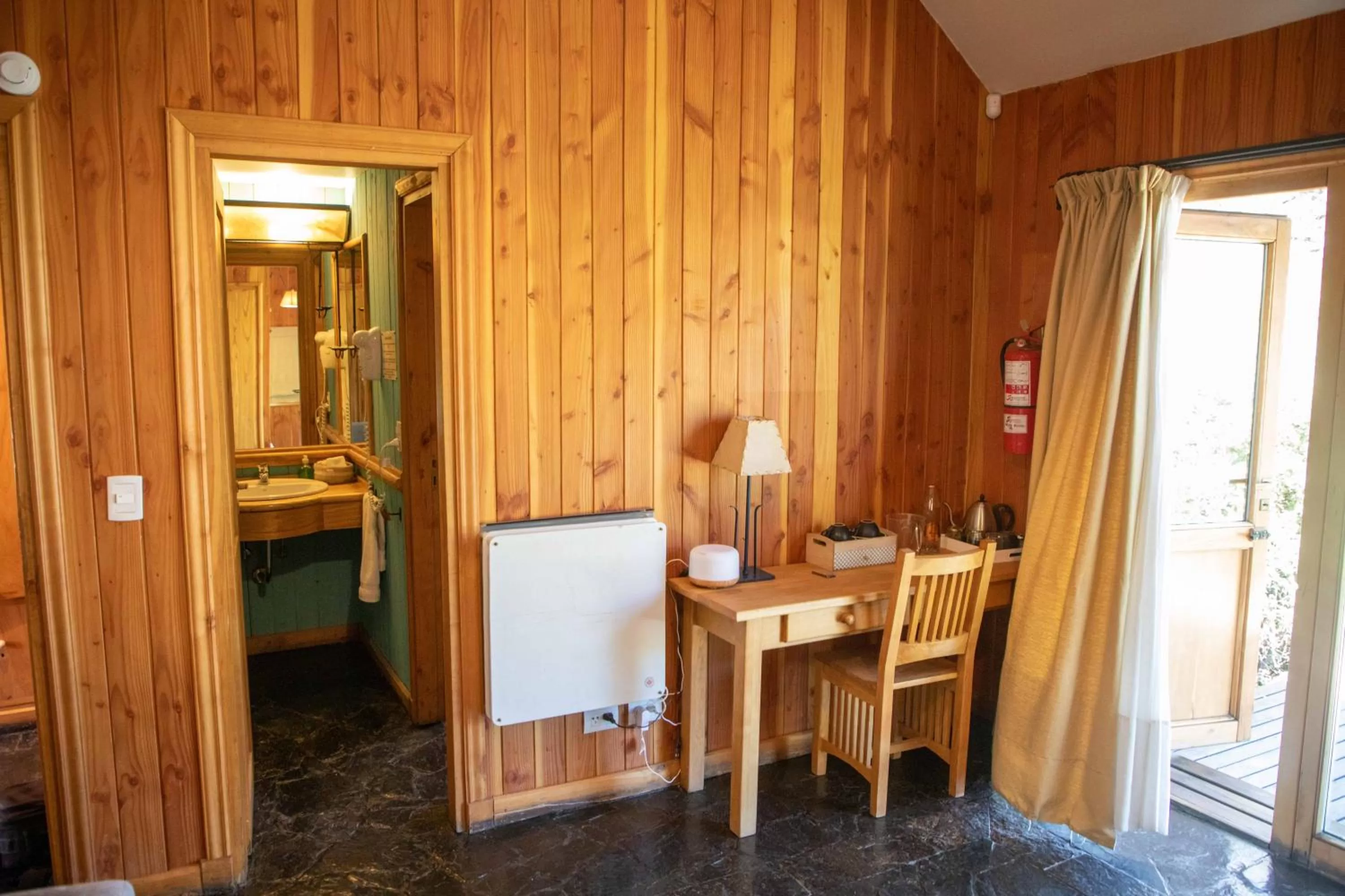 Kitchen or kitchenette in Arrayan Lake View Mountain Lodge & Casa De Te Arrayan