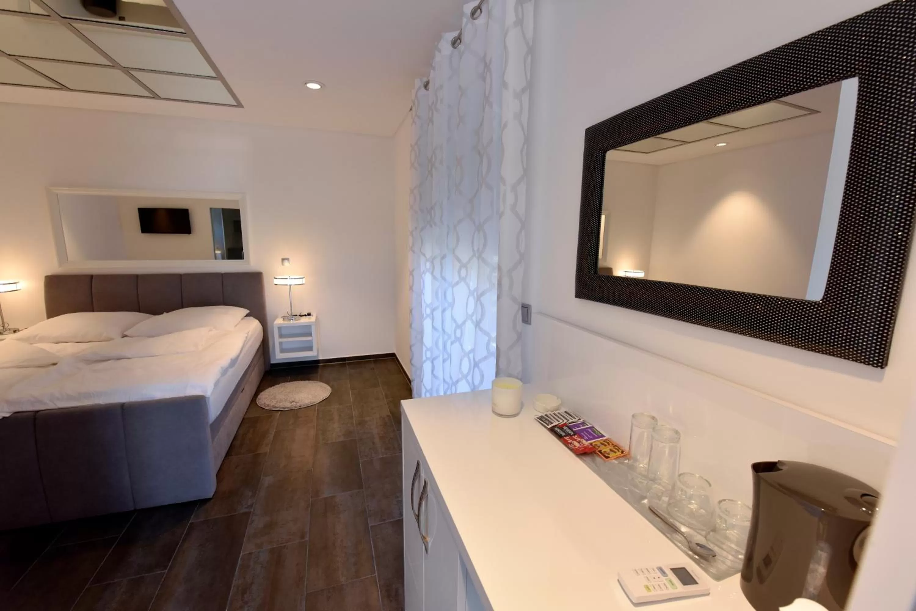 Bed in Apartmani i Bungalovi TROJKA