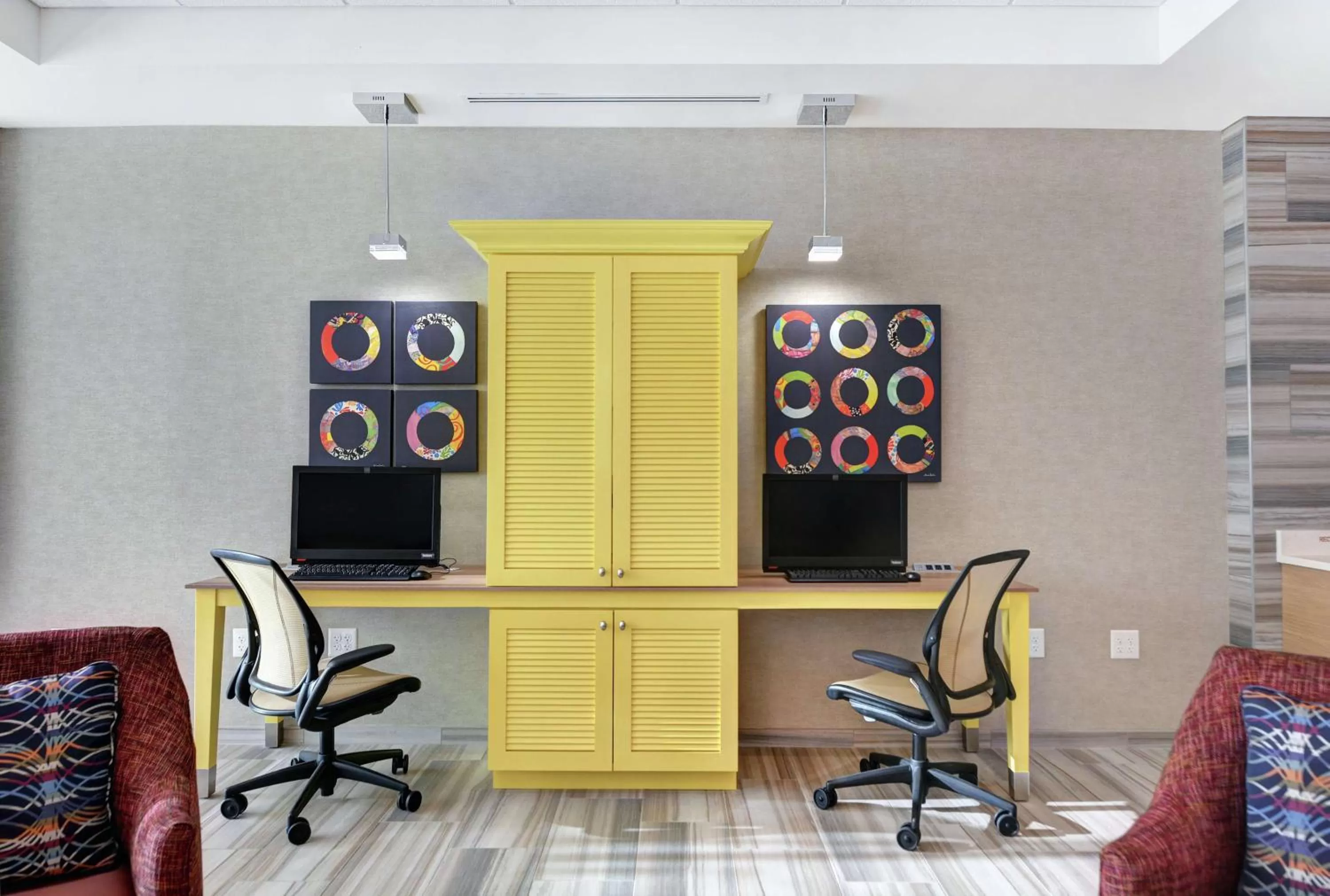 Business facilities in Home2 Suites By Hilton Clarksville Louisville North