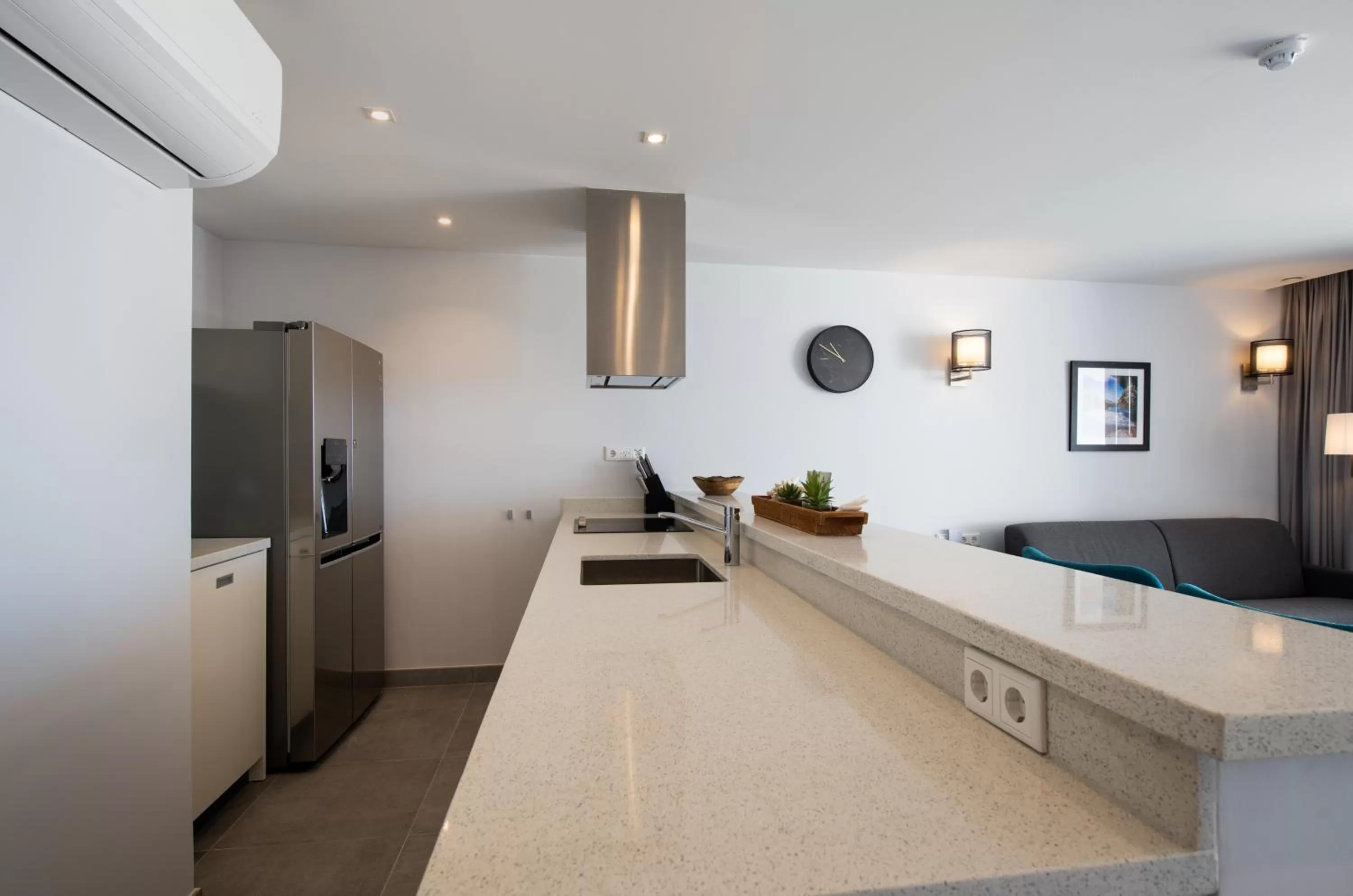 Kitchen or kitchenette in Curacao Avila Beach Hotel