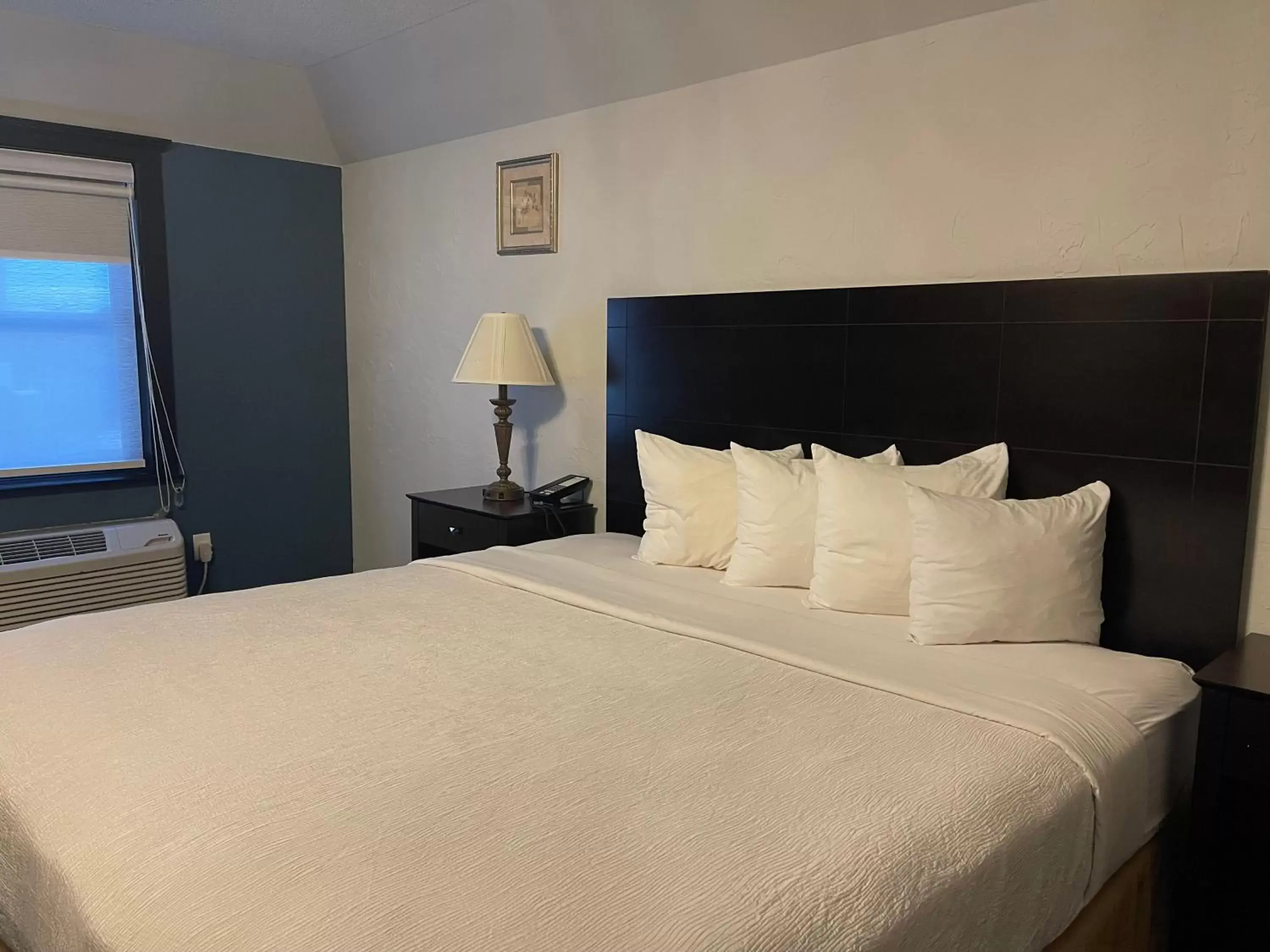 Standard Studio in Chateau Hotel and Conference Center Standard Studio in Chateau Hotel and Conference Center