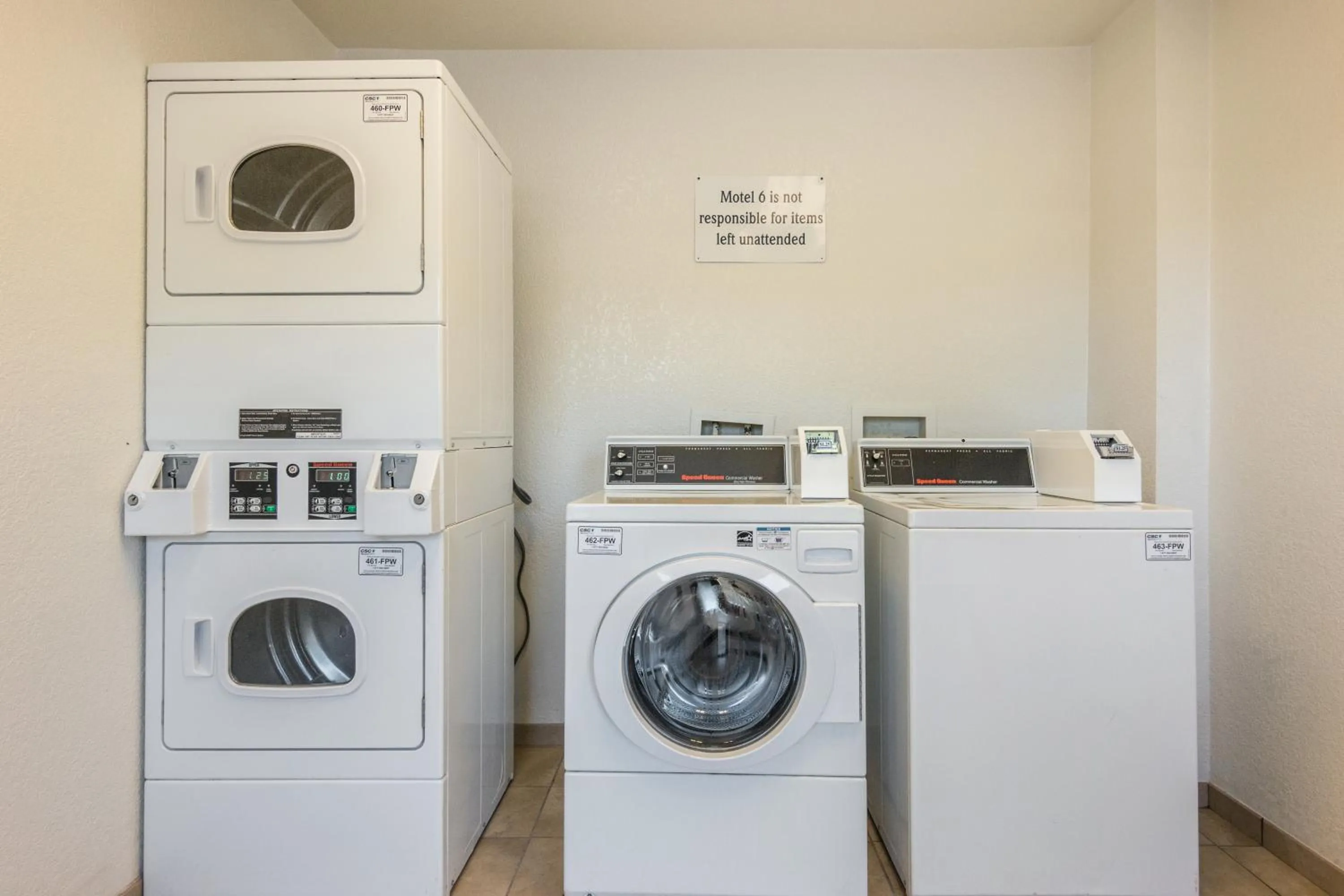 washing machine in Motel 6-Longview, TX