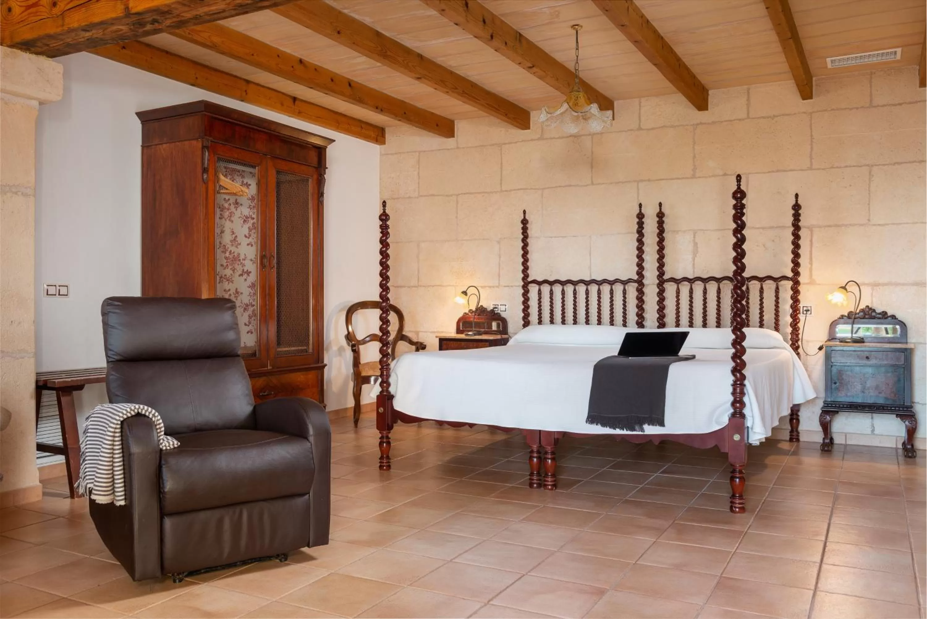 Bed in Finca Hotel Can Canals & Spa