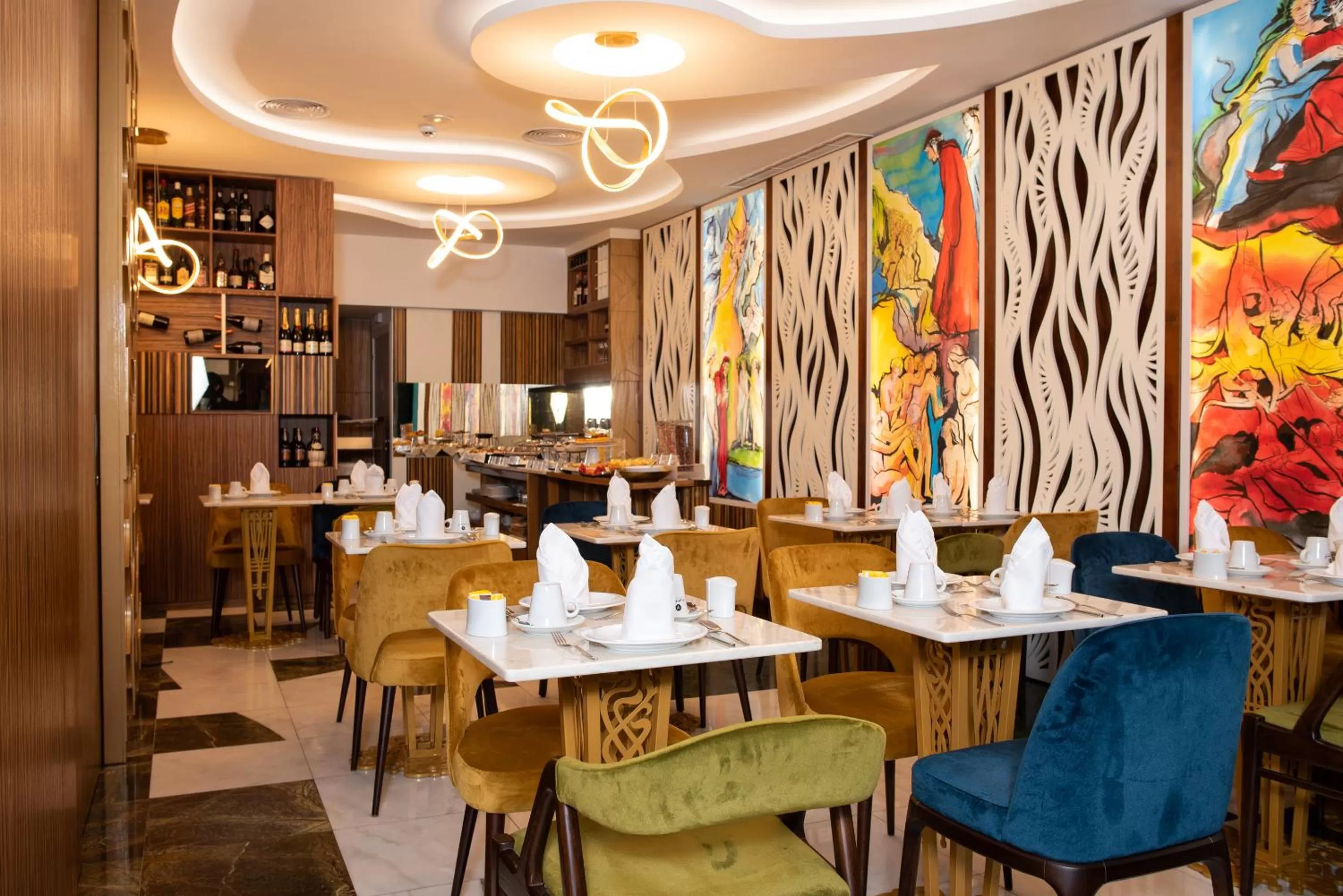 Restaurant/places to eat in Be Poet Baixa Hotel