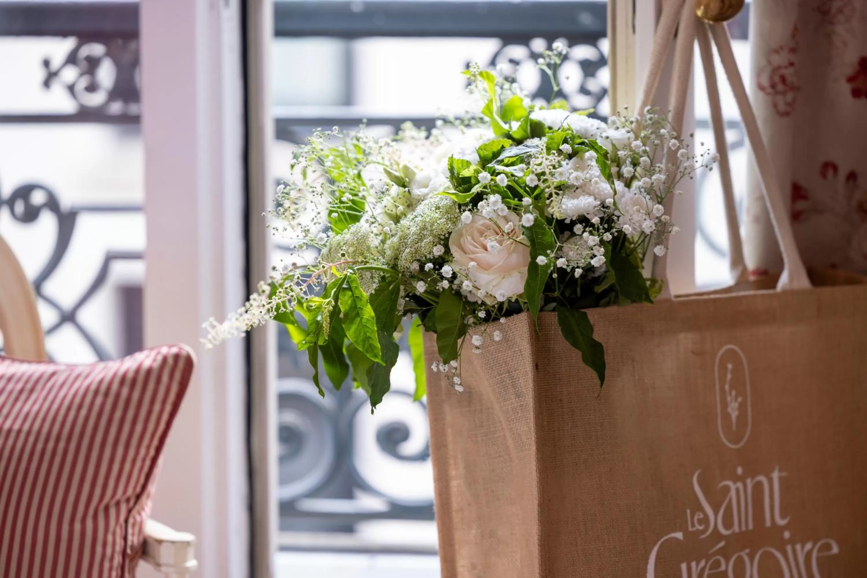Decorative detail in Hôtel Le Saint Gregoire