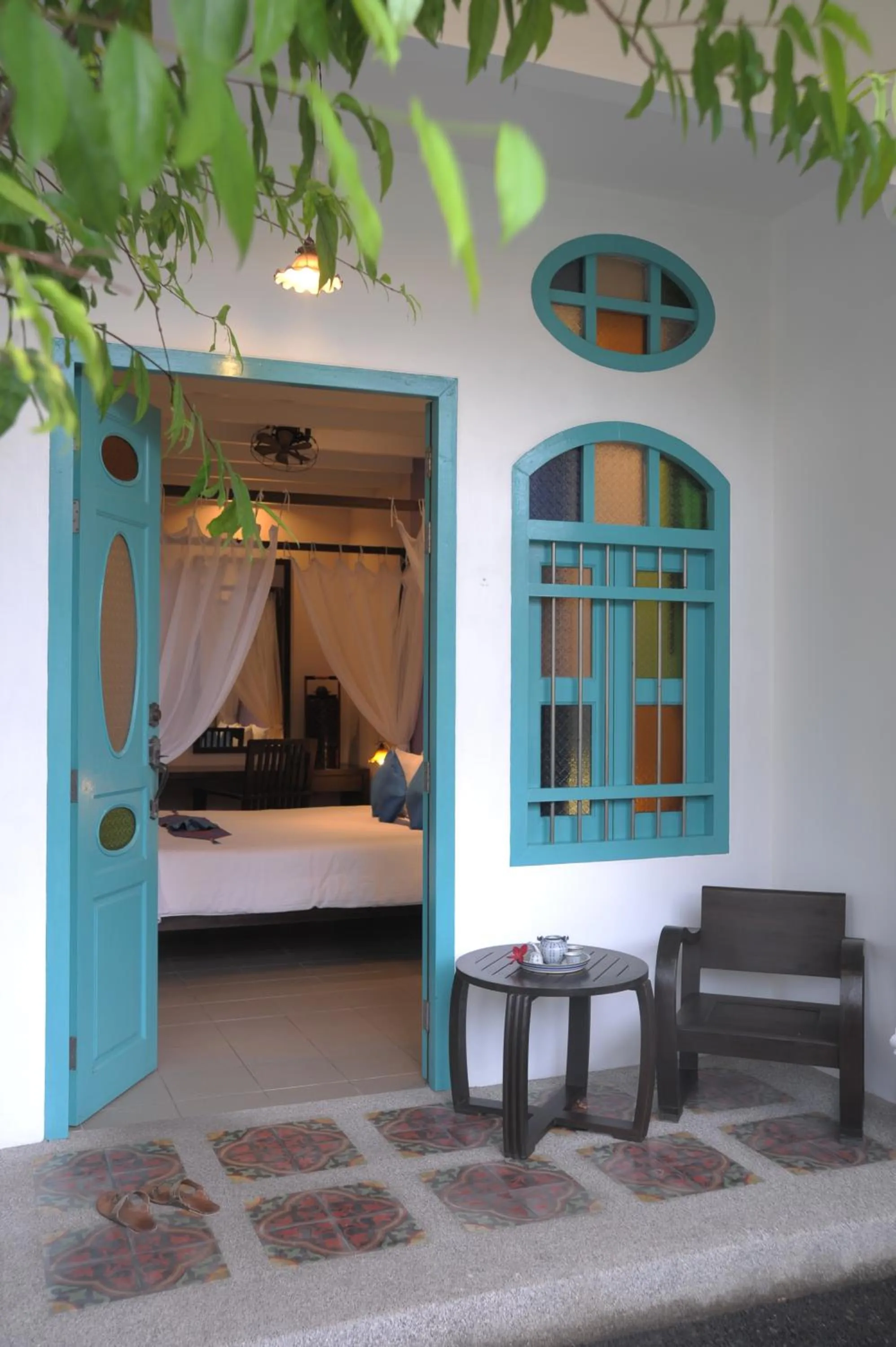 Balcony/Terrace, Bed in The Old Phuket - Karon Beach Resort - SHA Plus