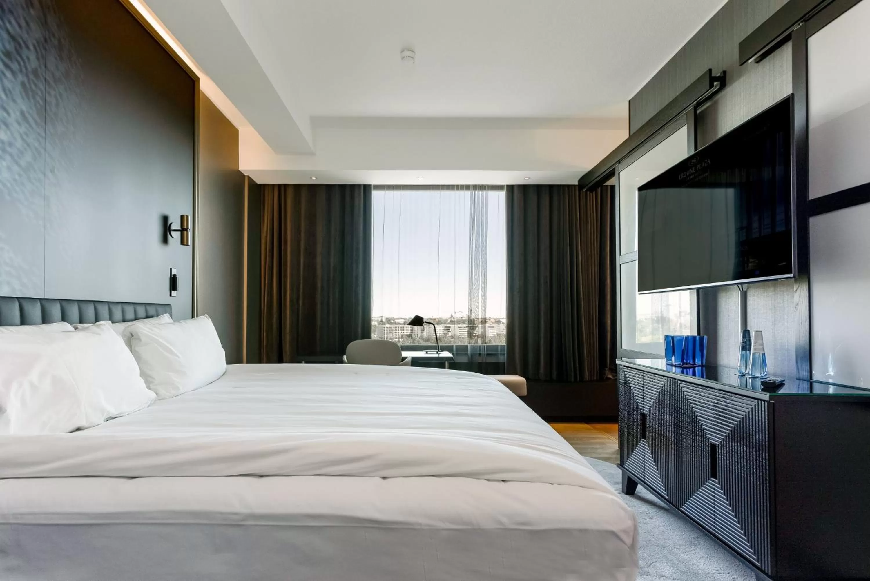 Photo of the whole room, Bed in Crowne Plaza Helsinki - Hesperia by IHG