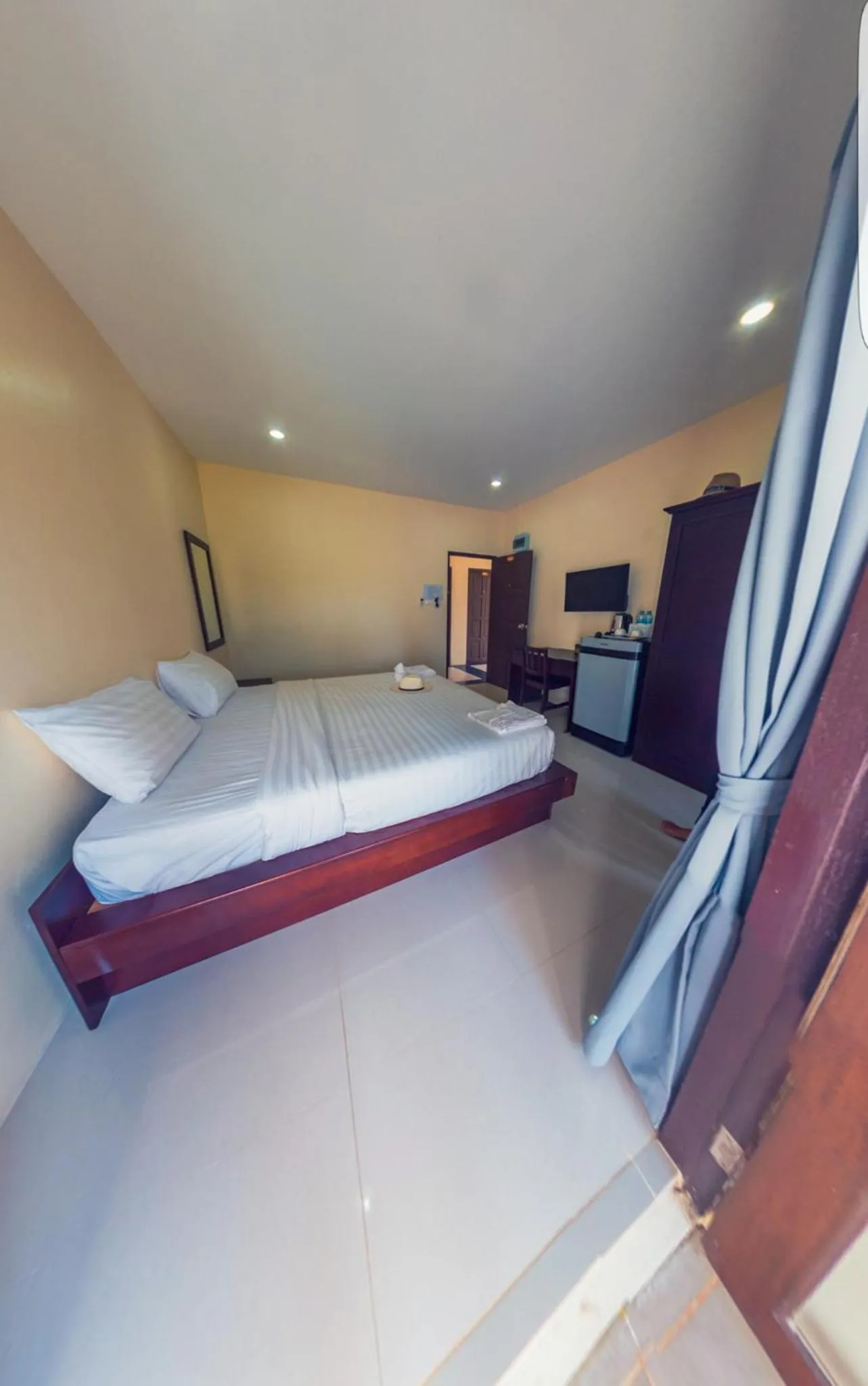 Bed in Morakot Lanta Resort