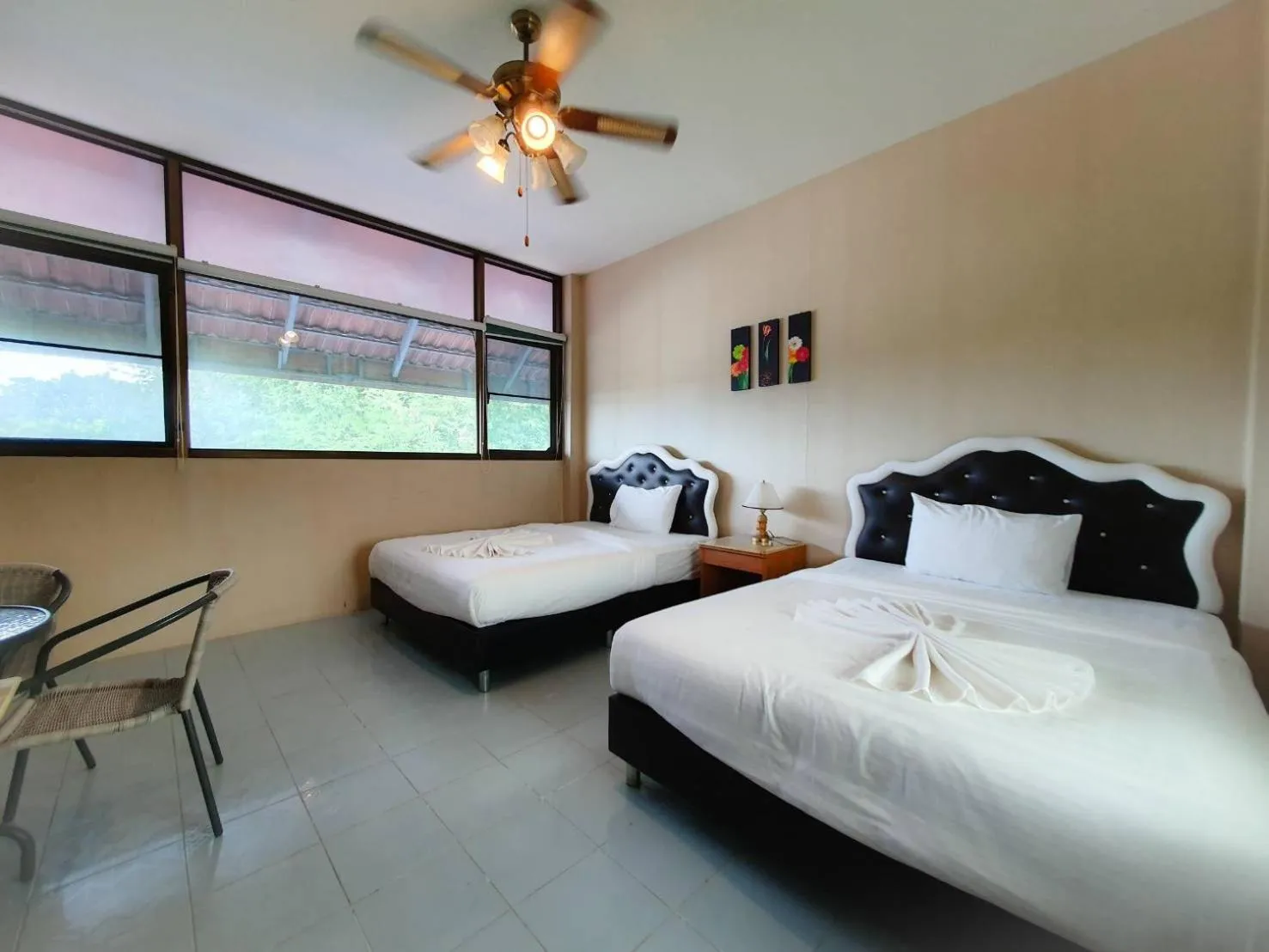 Bedroom, Bed in Dreampark resort