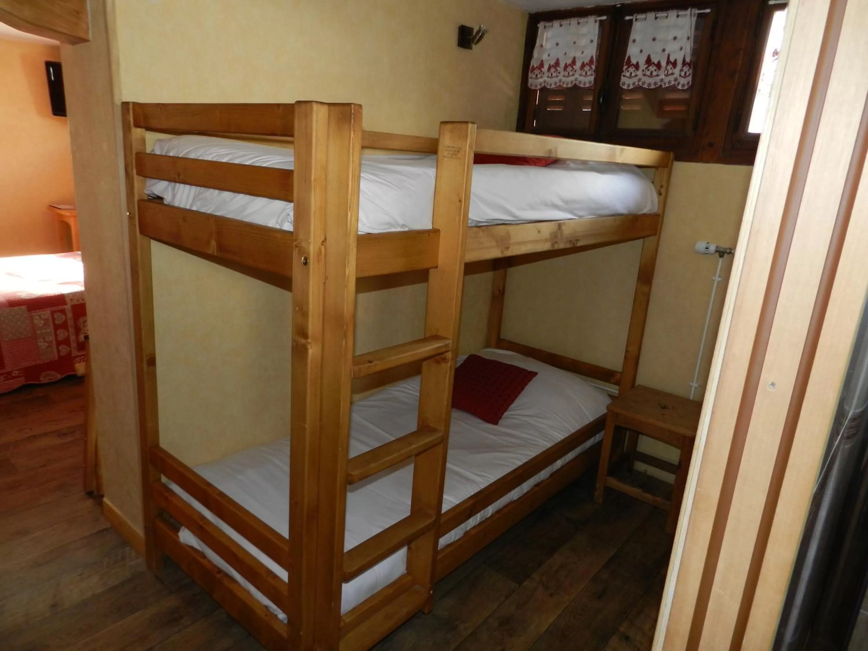 Bed in Hôtel Arolla