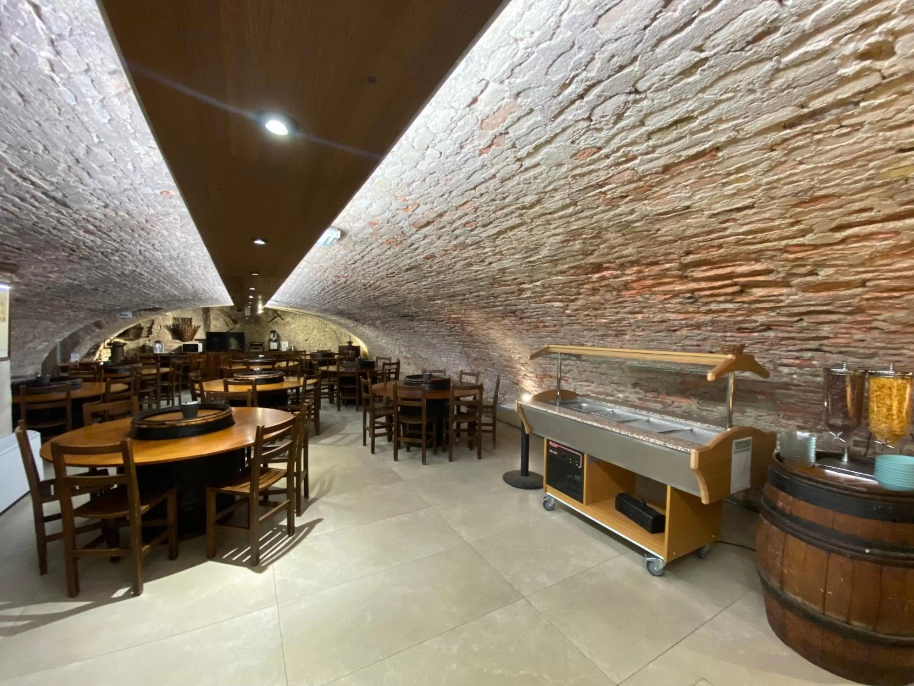 Breakfast in Kyriad Chalon-Sur-Saone Centre