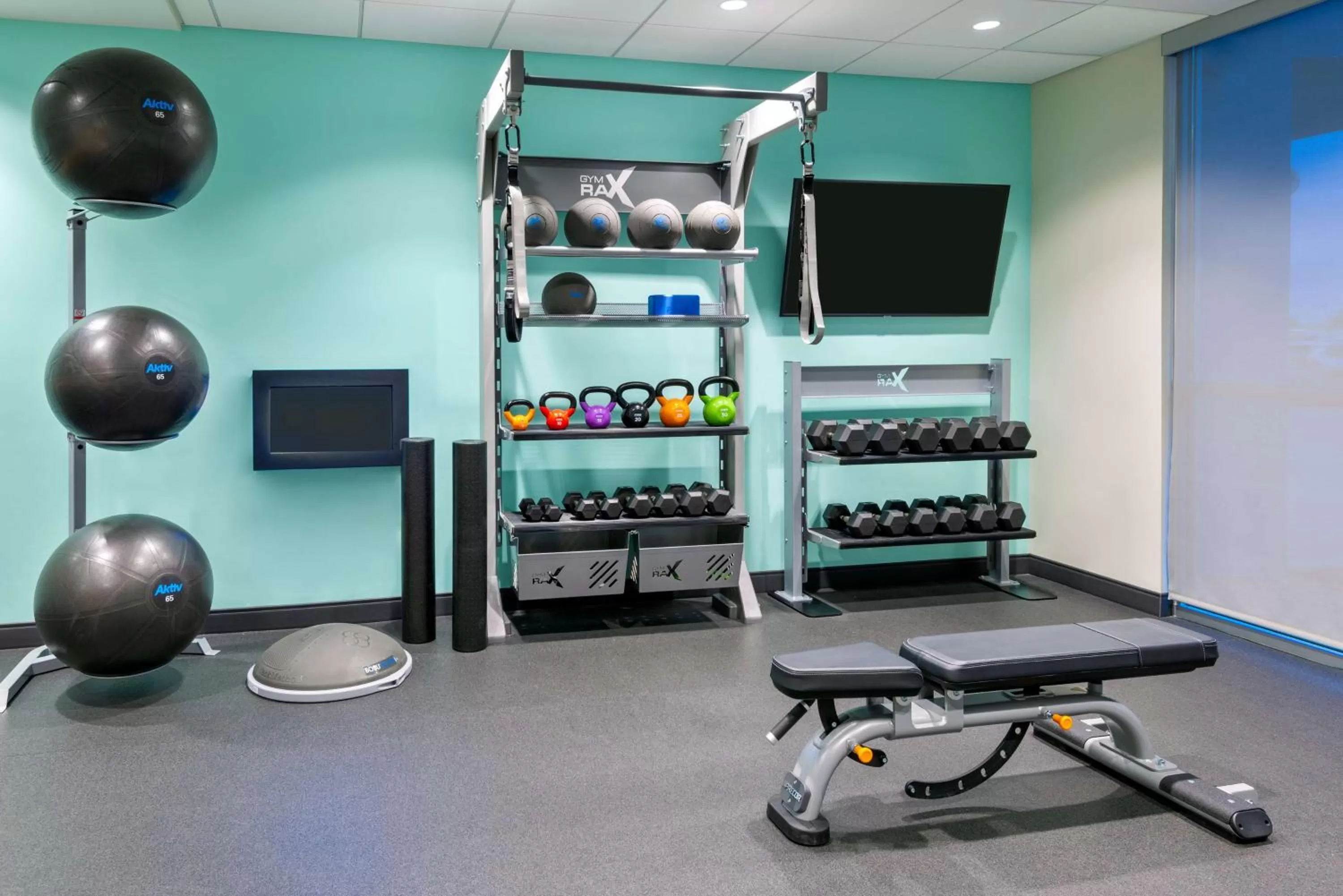 Fitness centre/facilities in Tru By Hilton Spartanburg