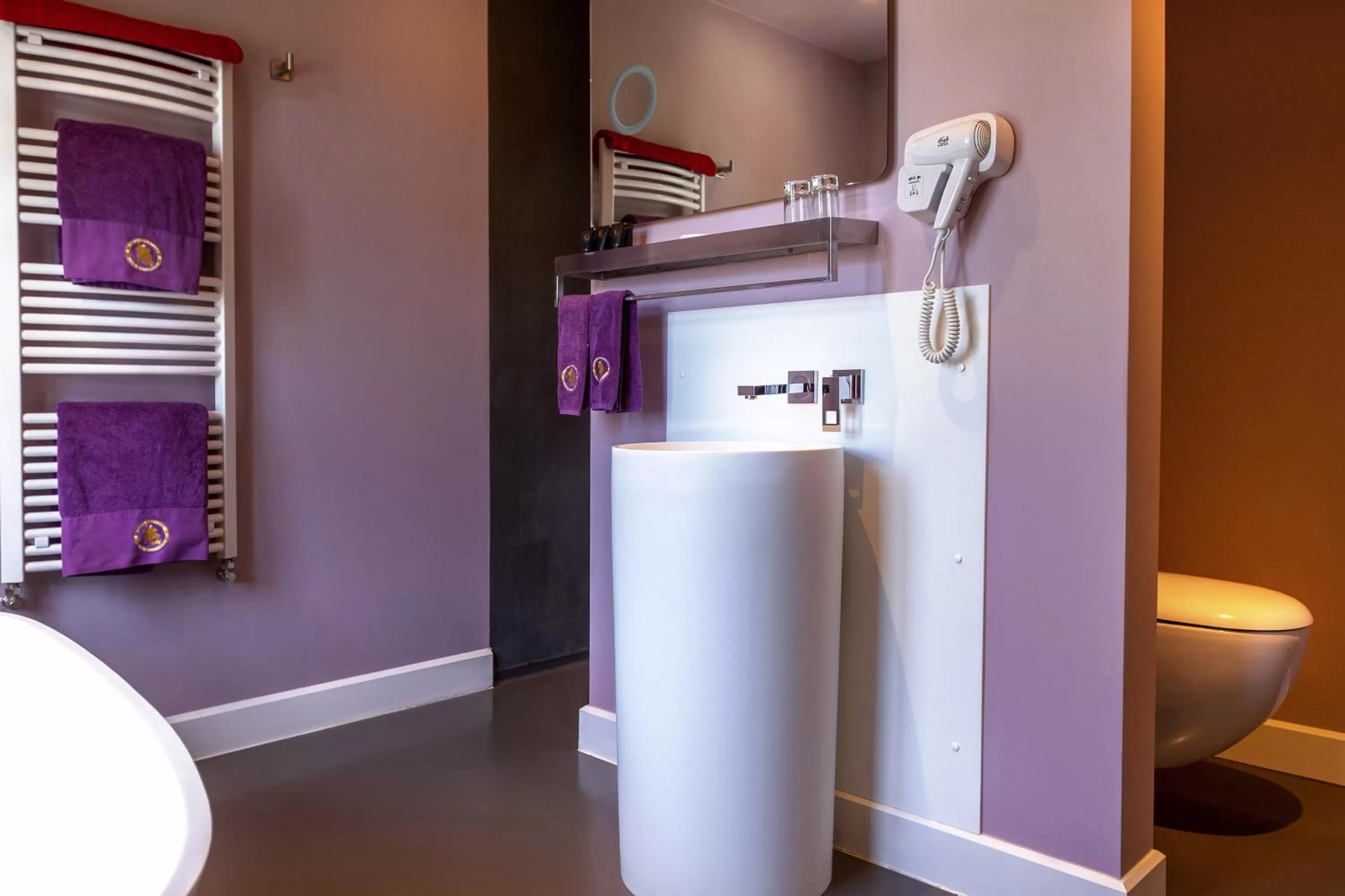 Bathroom in B&B Saint-Georges -Located in the city centre of Bruges-