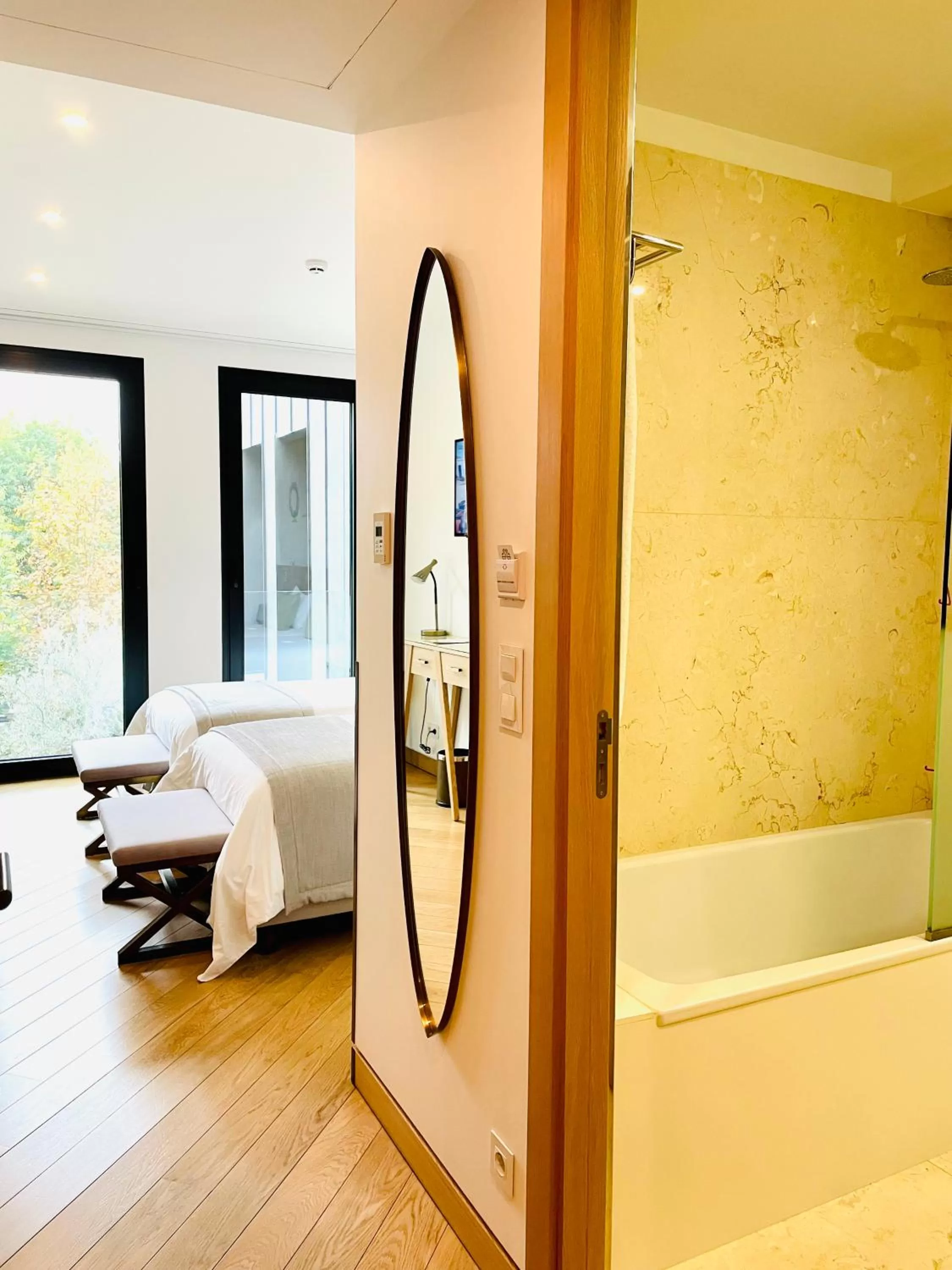 Bedroom, Bed in Castelo Hotel