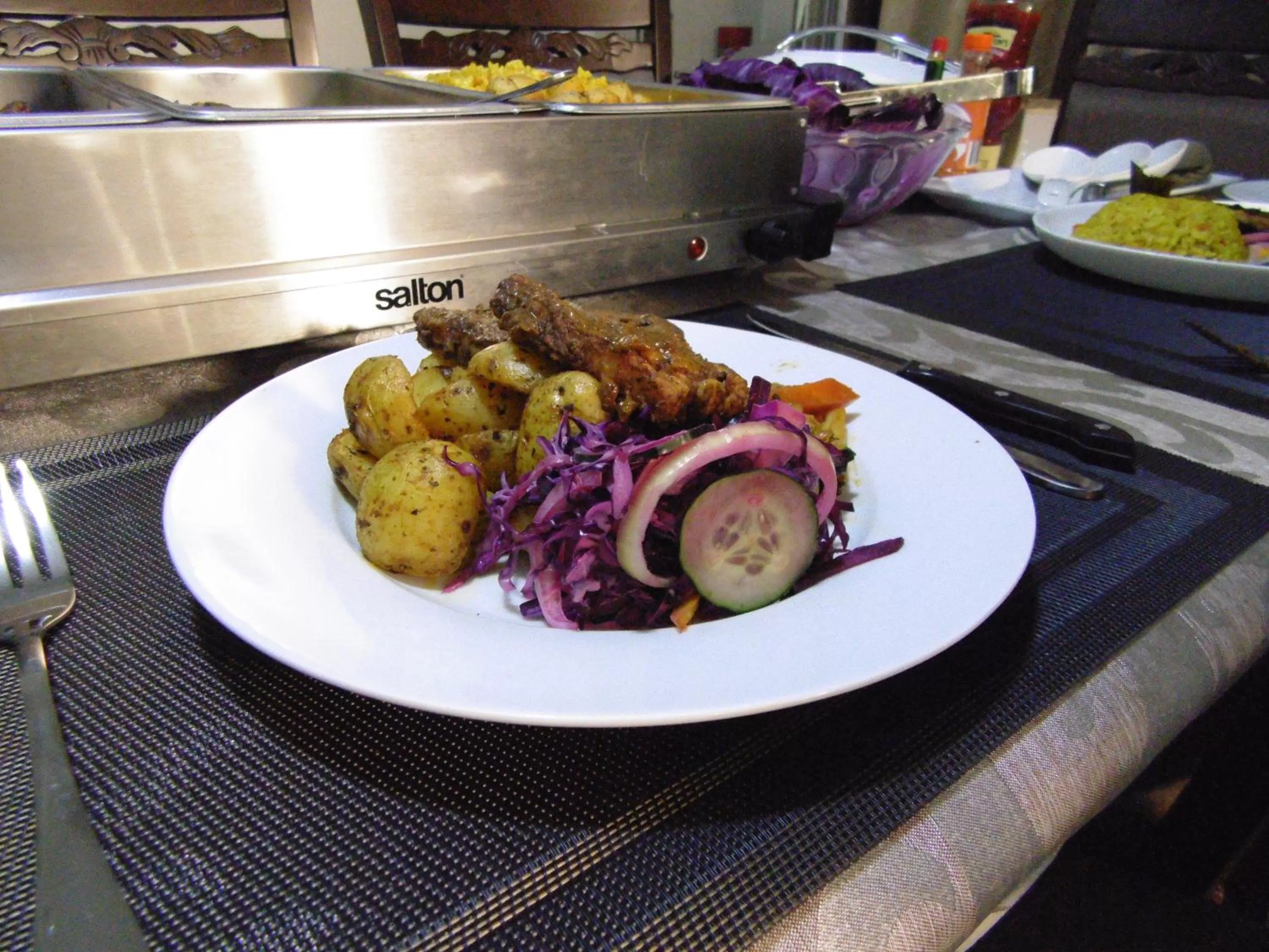 Restaurant/places to eat, Food in Annavilla7 Lilongwe Aparthotel