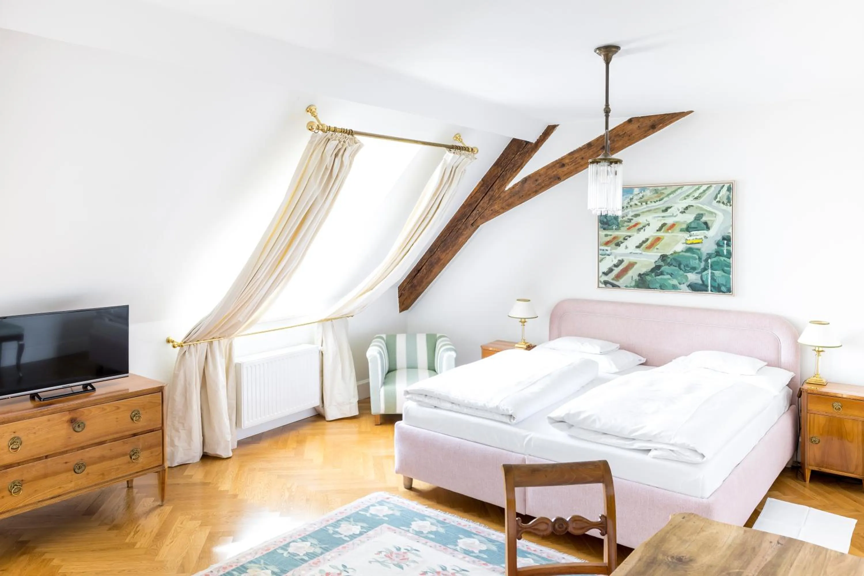 Bed in Schlossberghotel