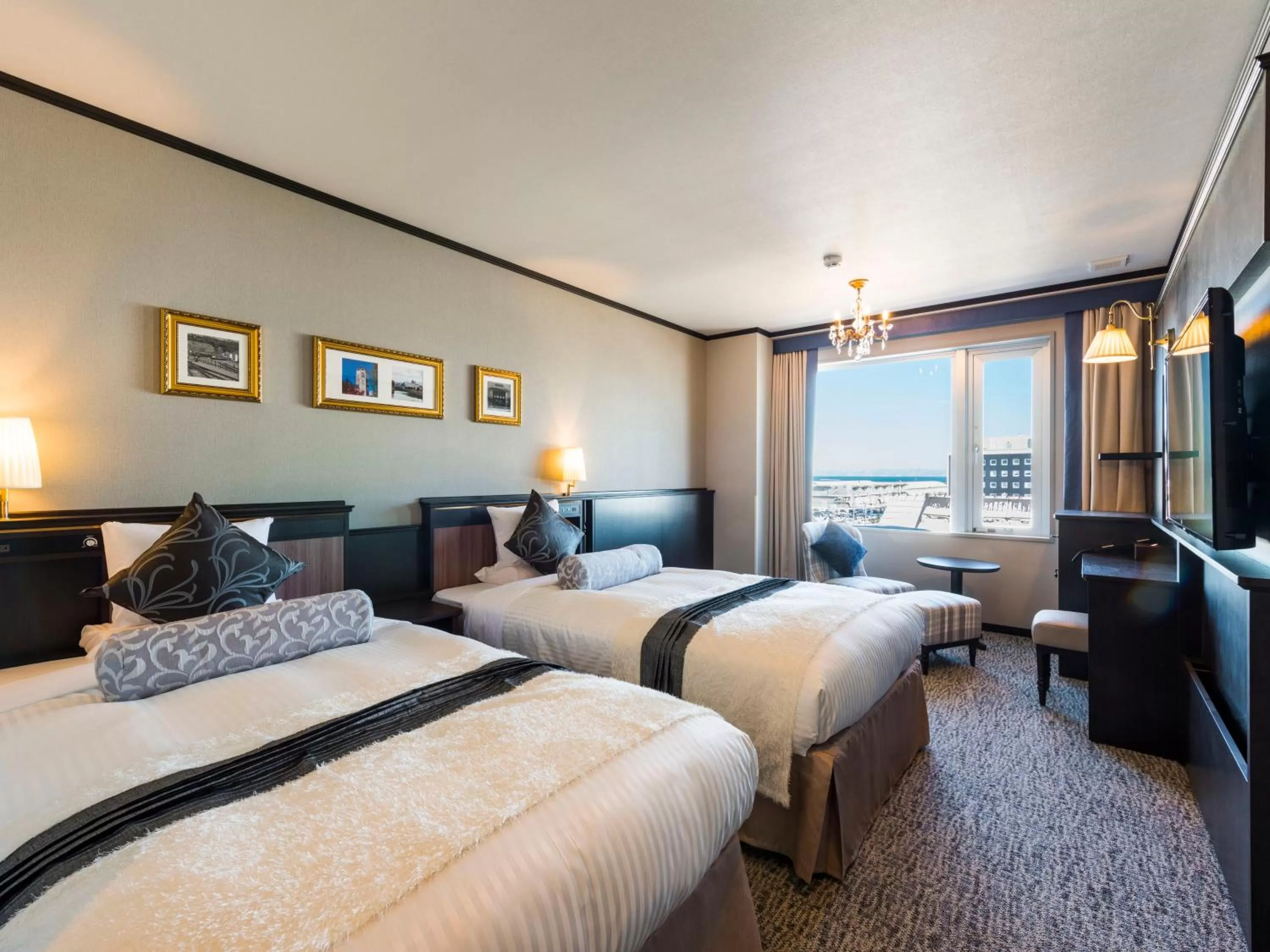 Spring, Bed in Hotel Sonia Otaru