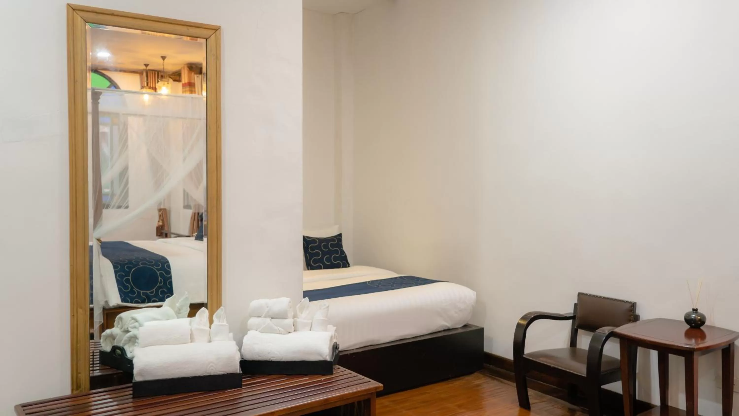 Bed in Cheva Gallery Boutique Hotel