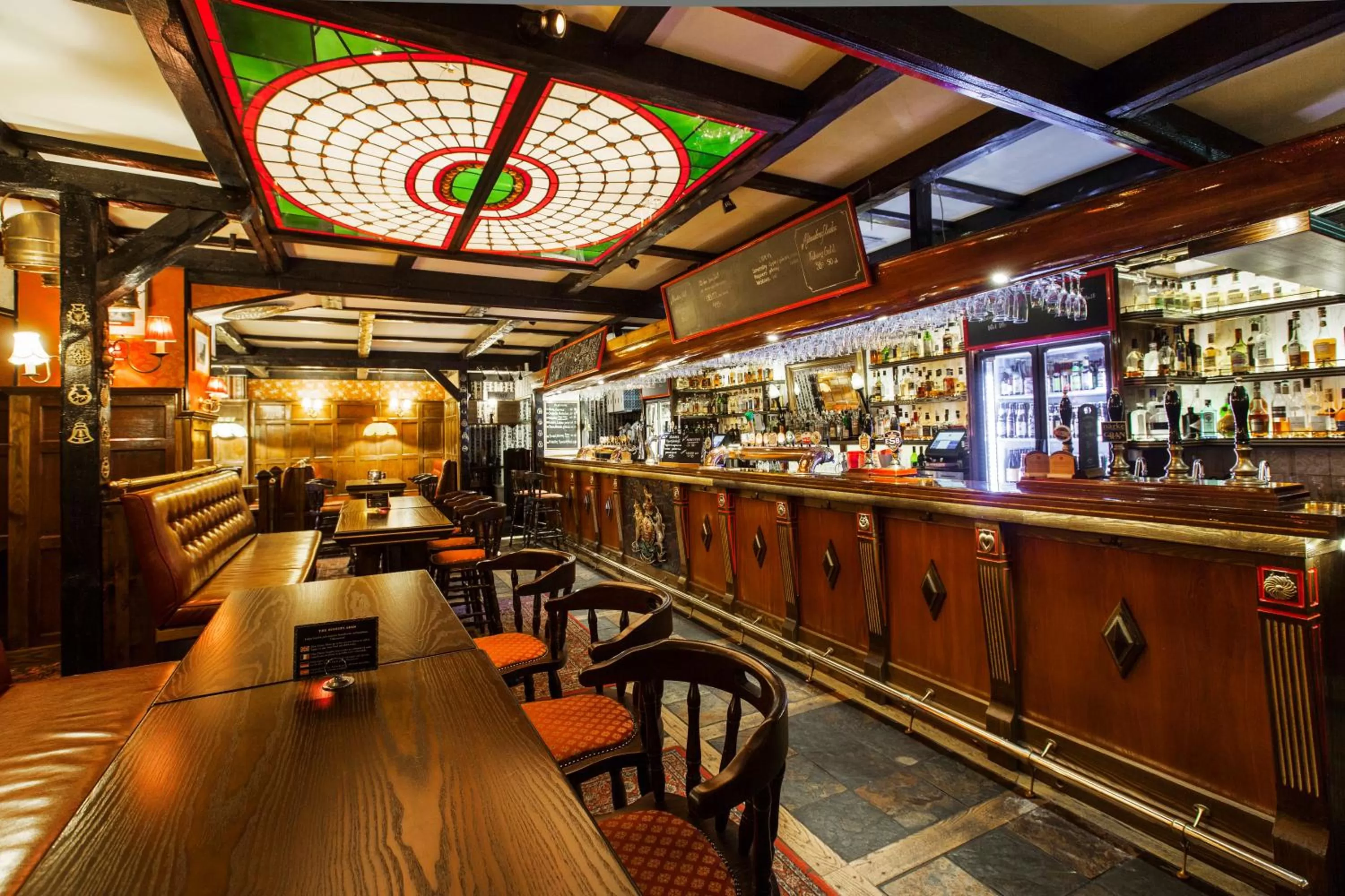 Restaurant/places to eat in Elite Park Avenue Hotel