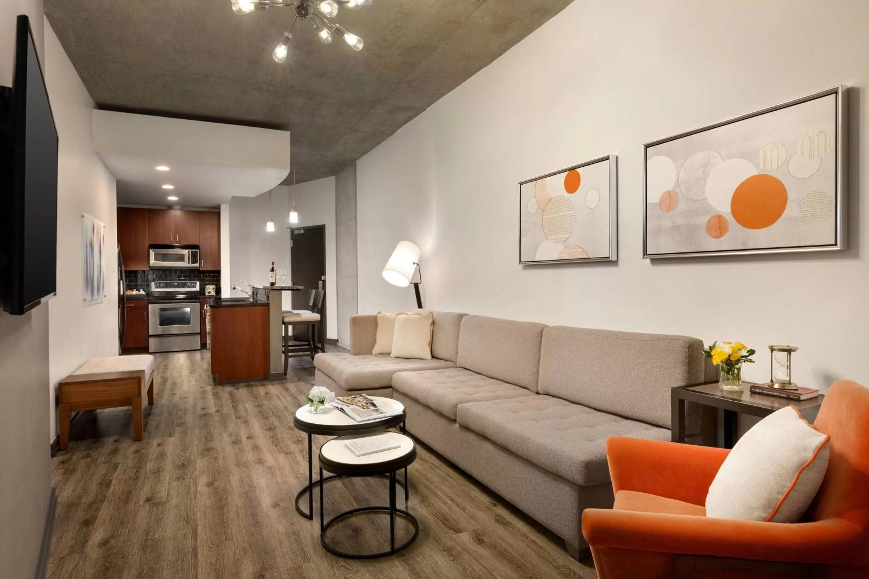 Living room in Twelve Midtown, Autograph Collection