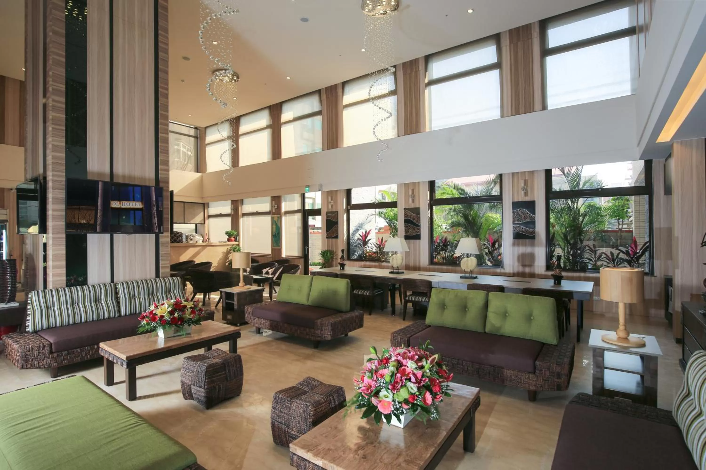 Lobby or reception in Darlon Hotel