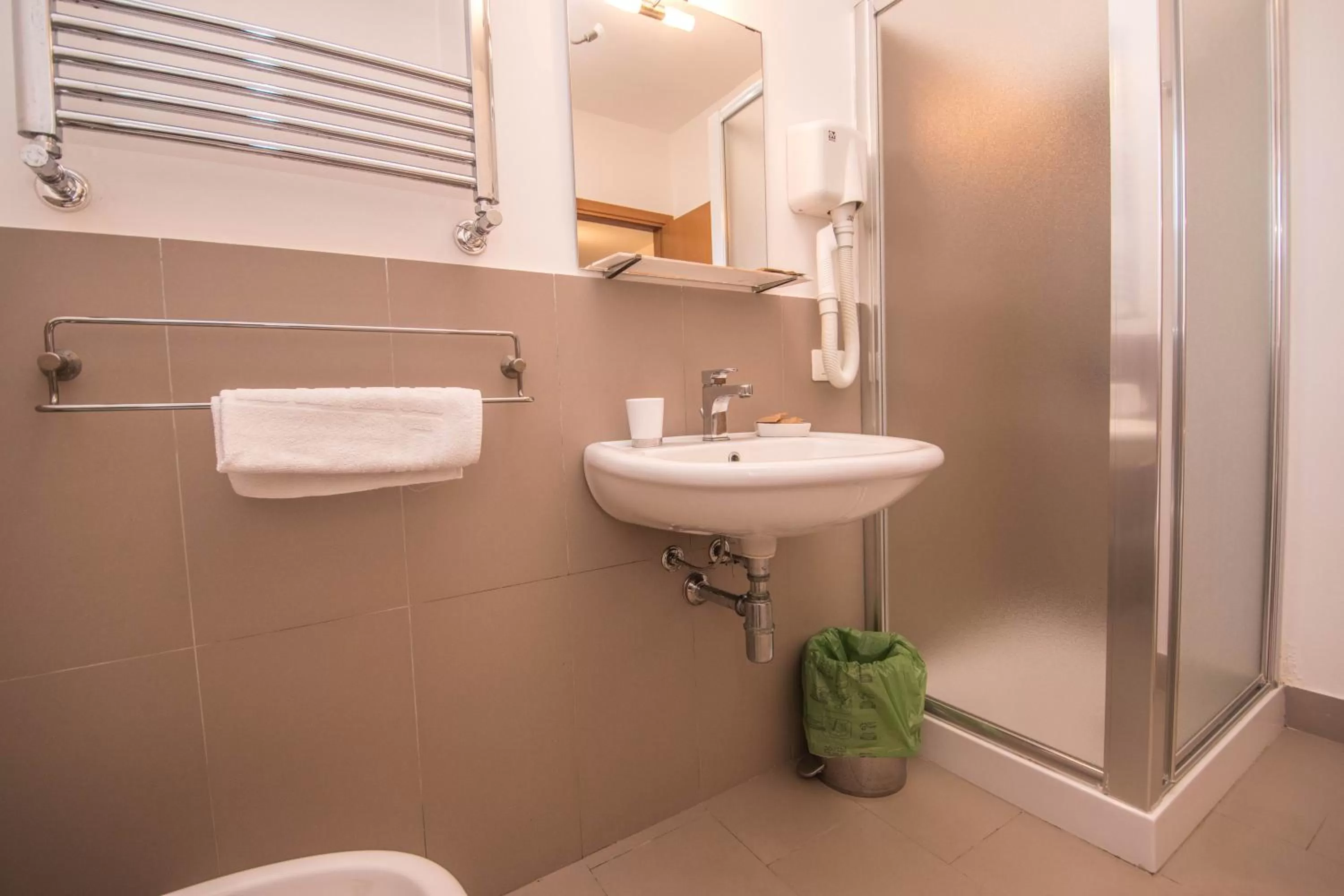 Shower, Bathroom in B&B Le Dune - Self Check in