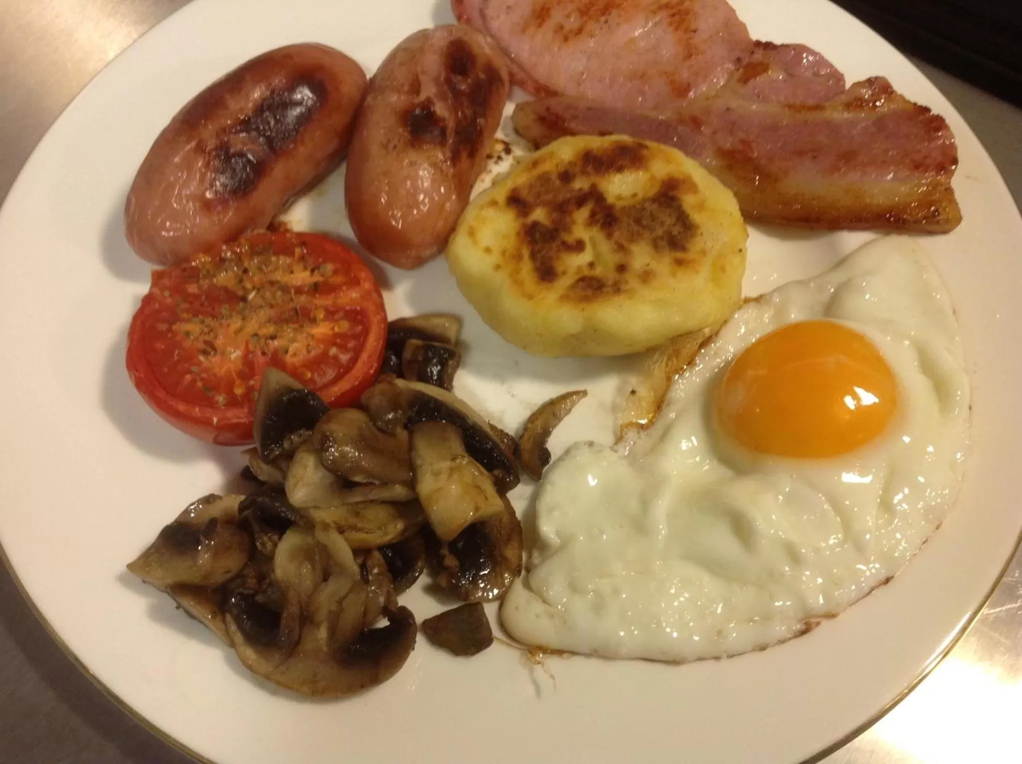 Breakfast in The Owls