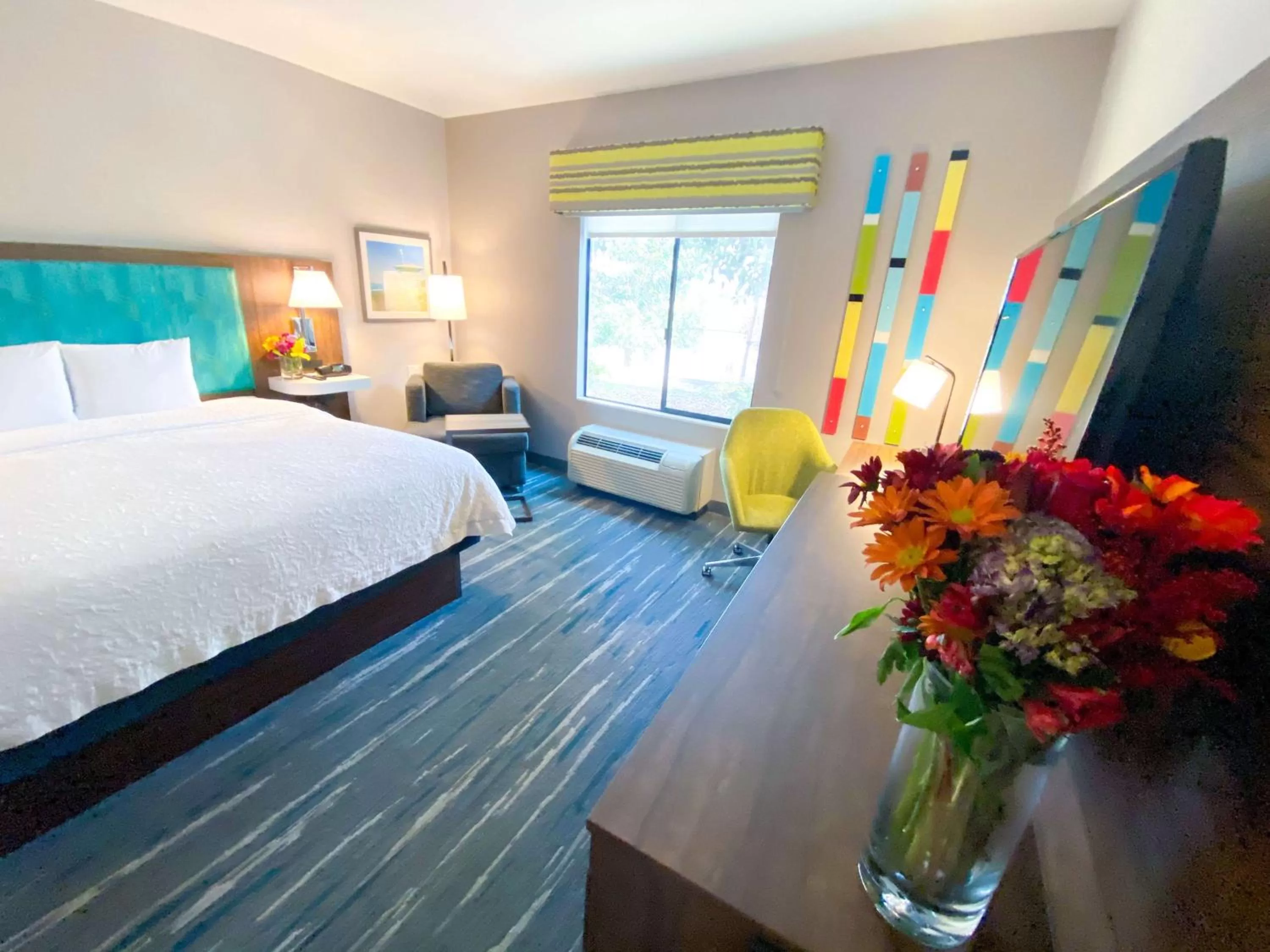 Bed in Hampton Inn Carlsbad North San Diego County