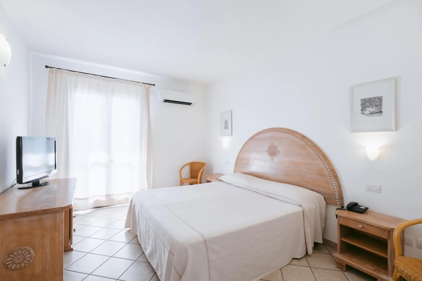 Bed in Hotel Angedras