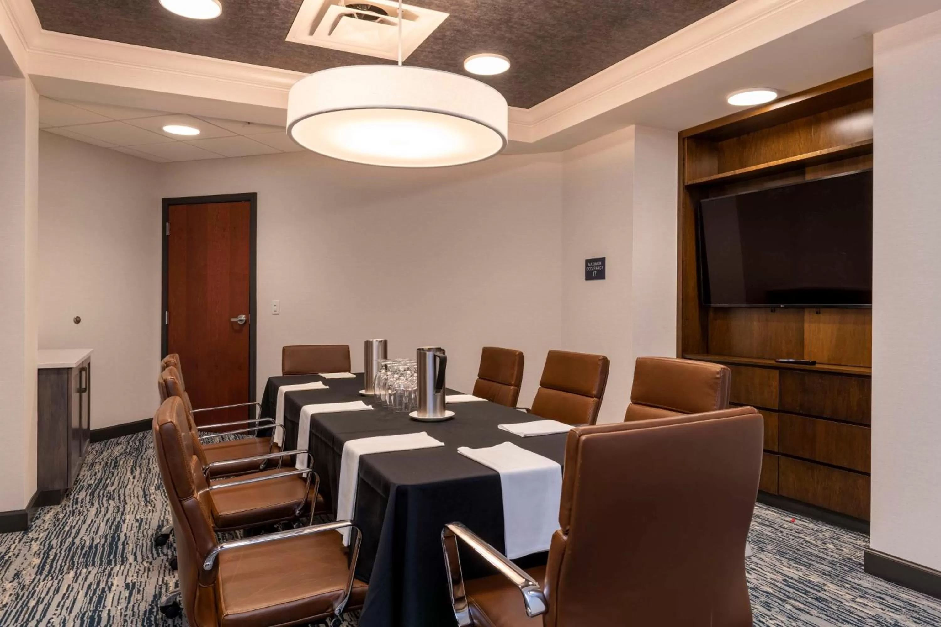Meeting/conference room in Hotel Canandaigua, Tapestry Collection By Hilton