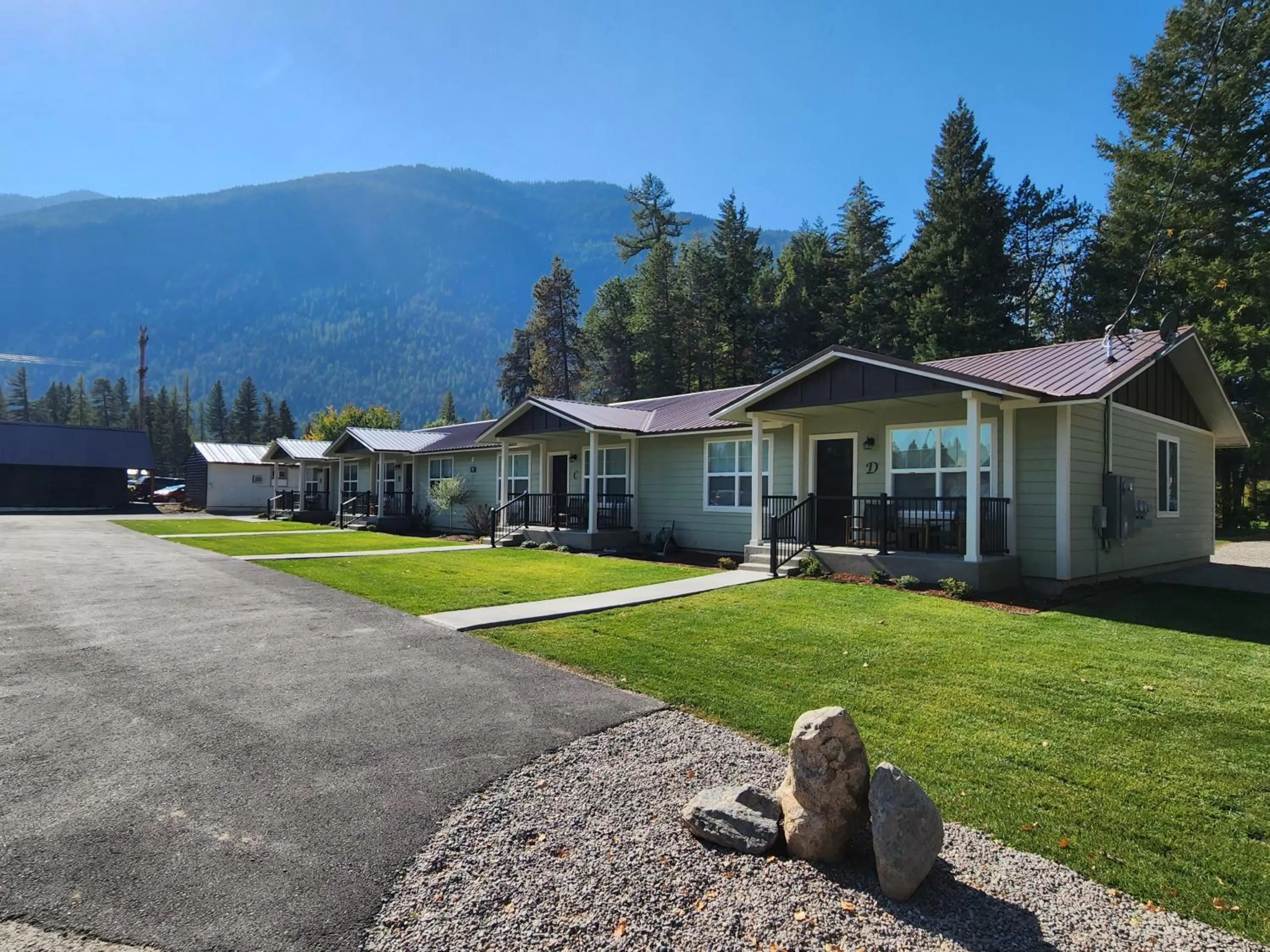 Property building in Beargrass Lodging & RV Resort