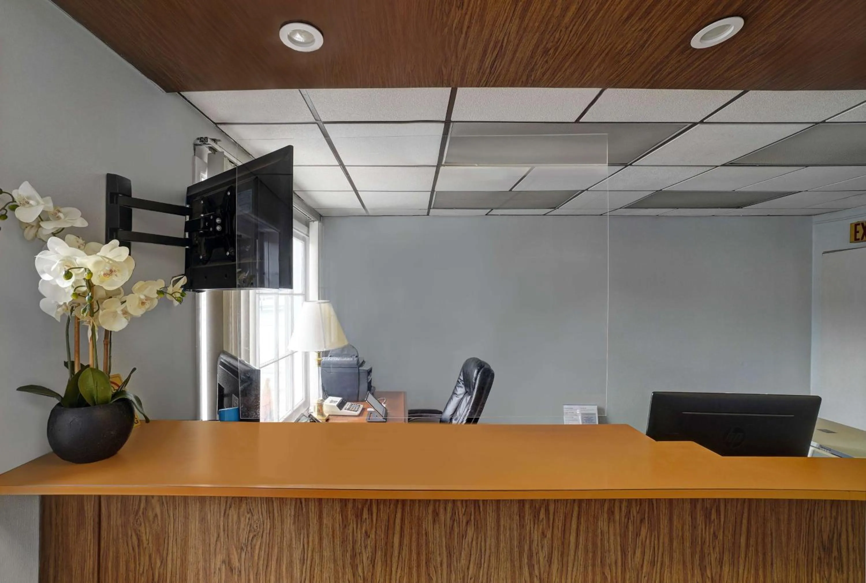 Lobby or reception in Motel 6 Washington, PA