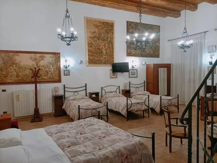 il CAPITELLO il CAPITELLO