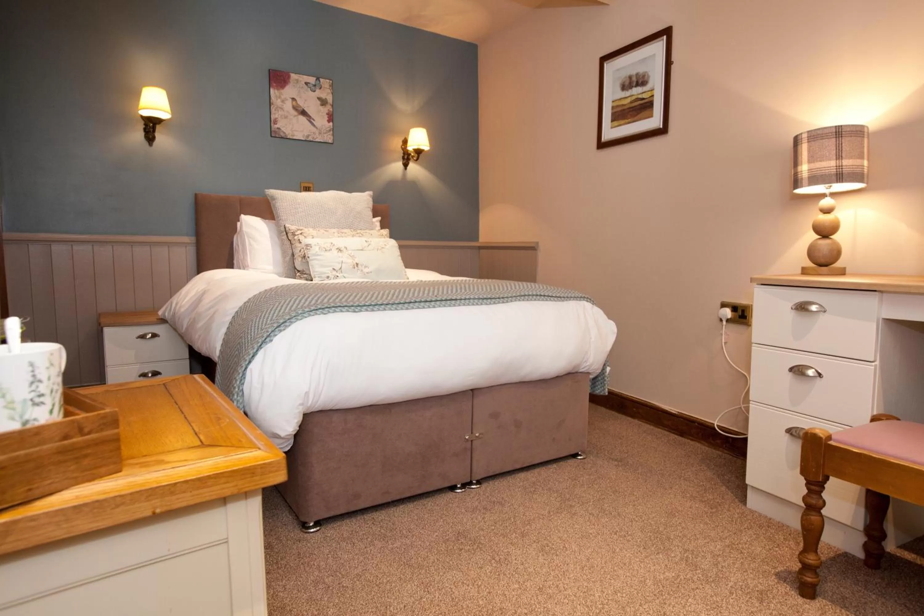 Bedroom, Bed in The Fleece Inn