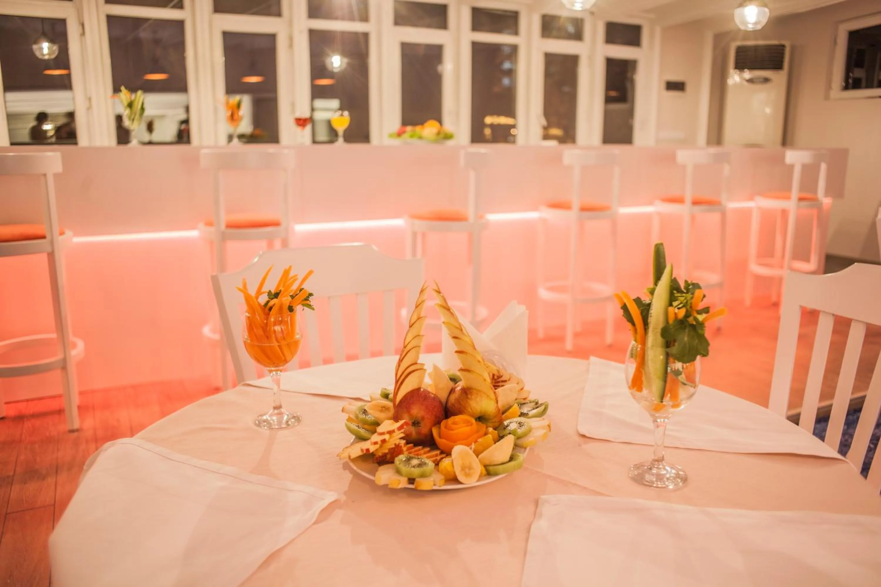 Lounge or bar in Cimenoglu Hotel