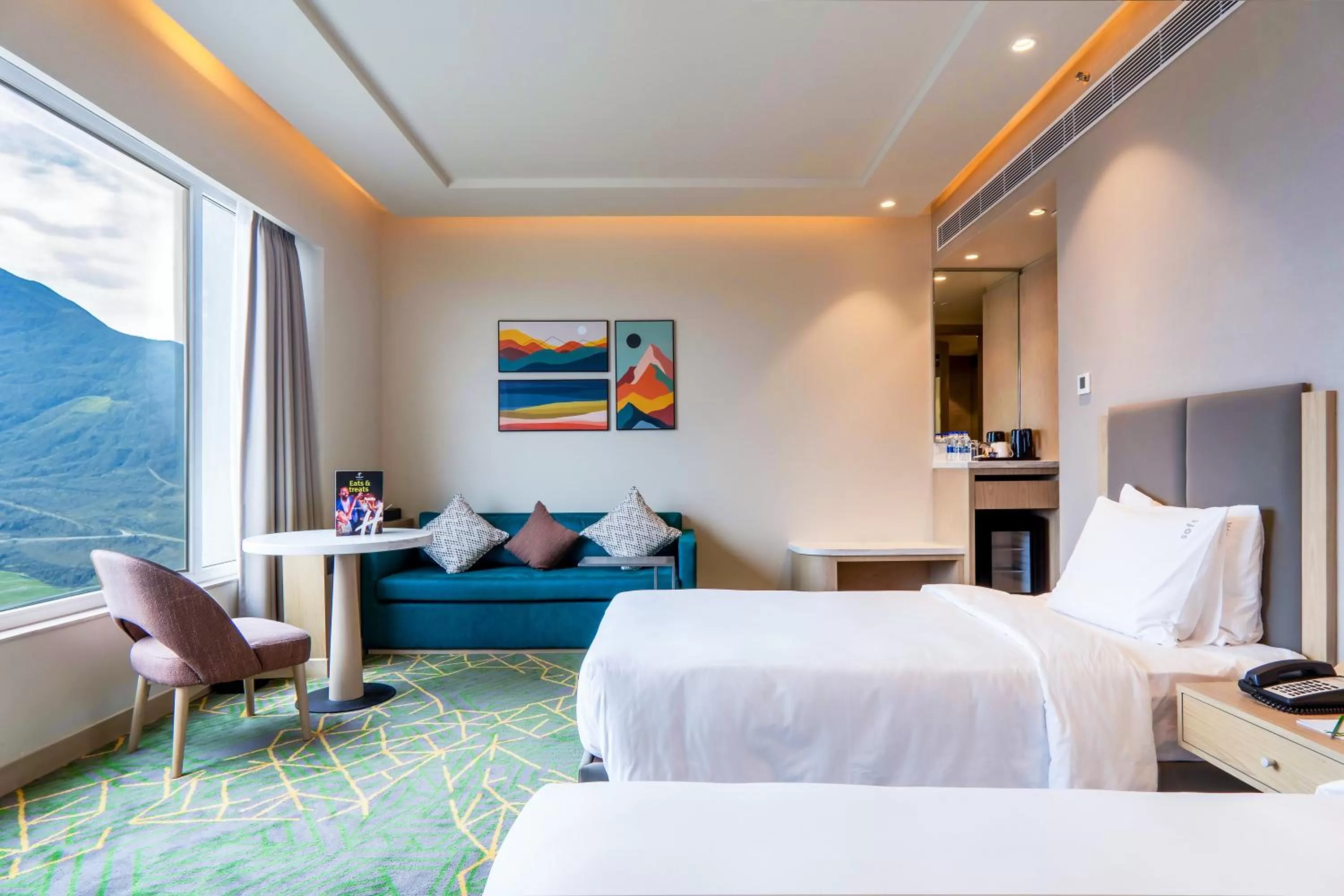 Bed in Holiday Inn Katra Vaishno Devi by IHG