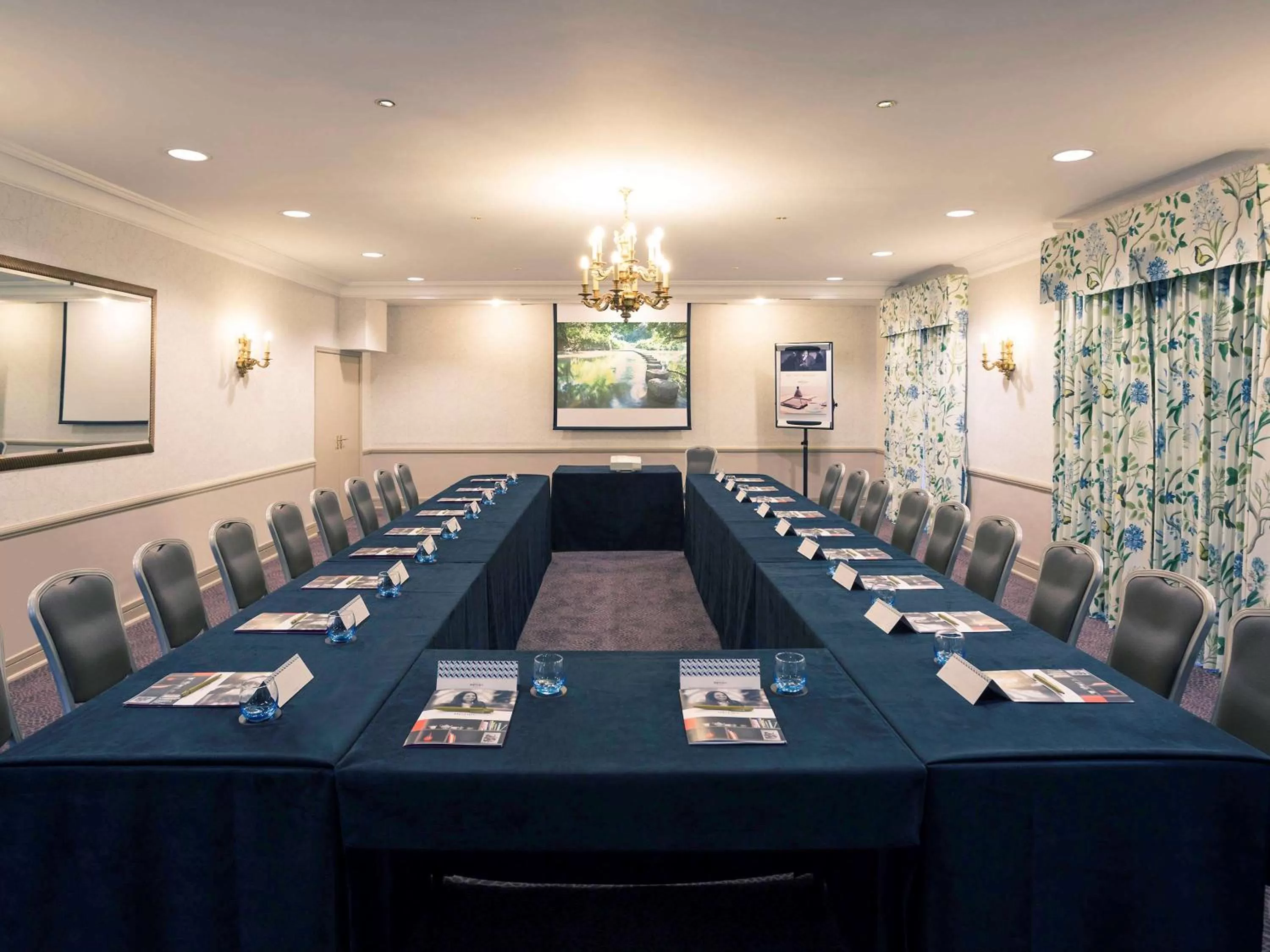 On site in Sunday Box Hill Burford Bridge Hotel