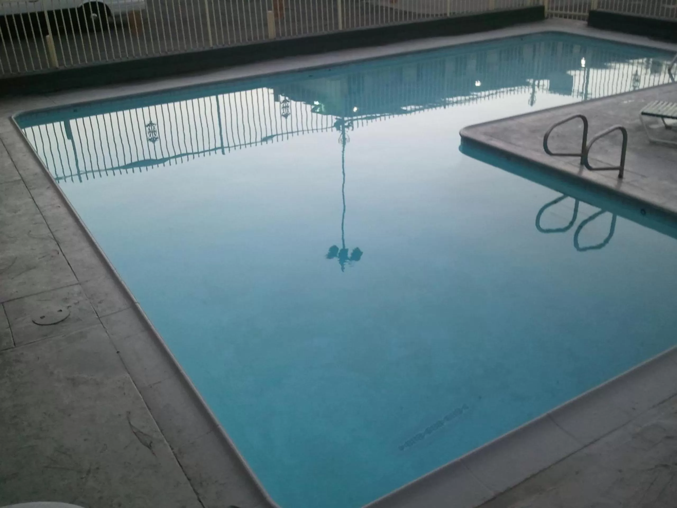Swimming pool in Little Boy Blue Motel