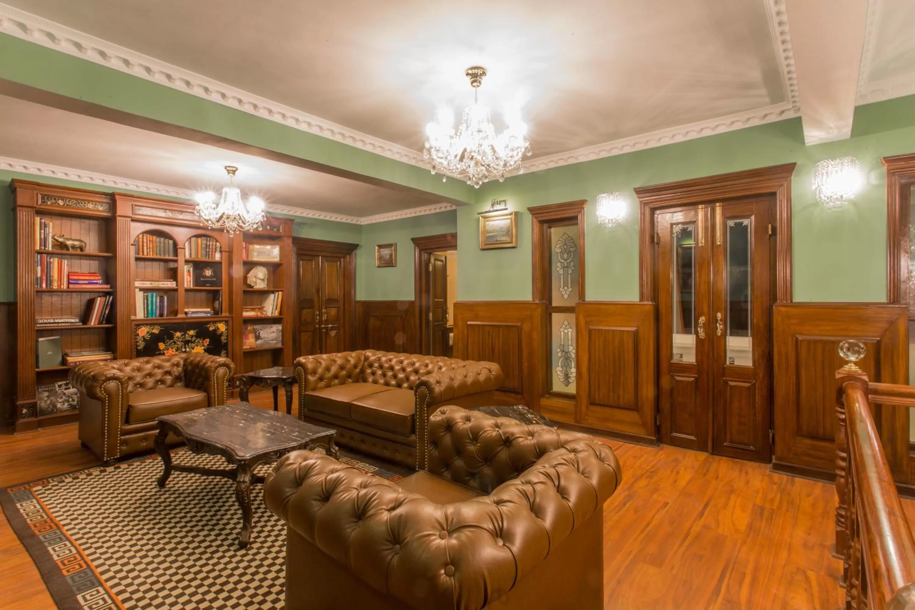 Library in Baber Mahal Vilas - The Heritage Hotel