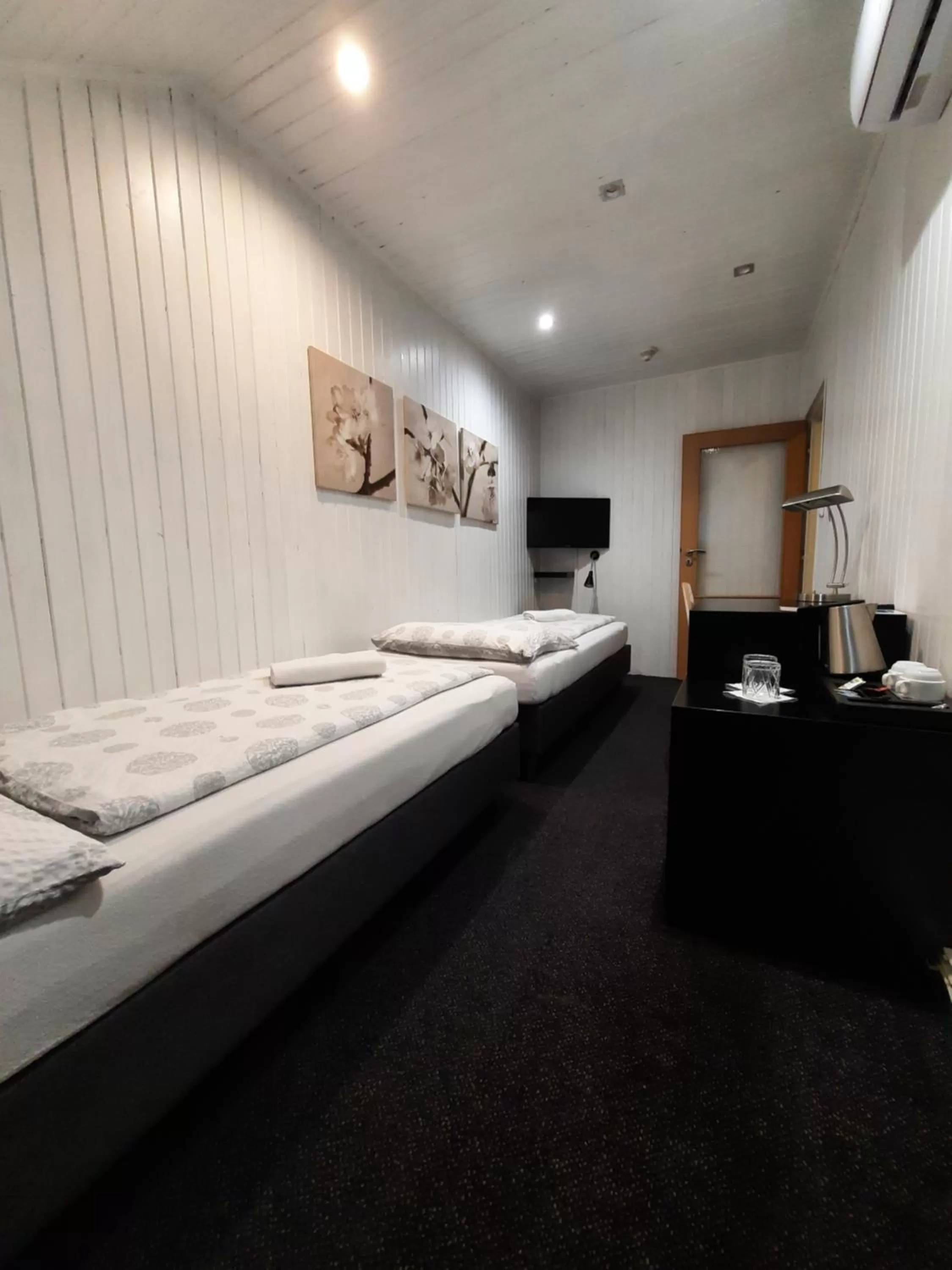 Bed in Hotel Boršičanka