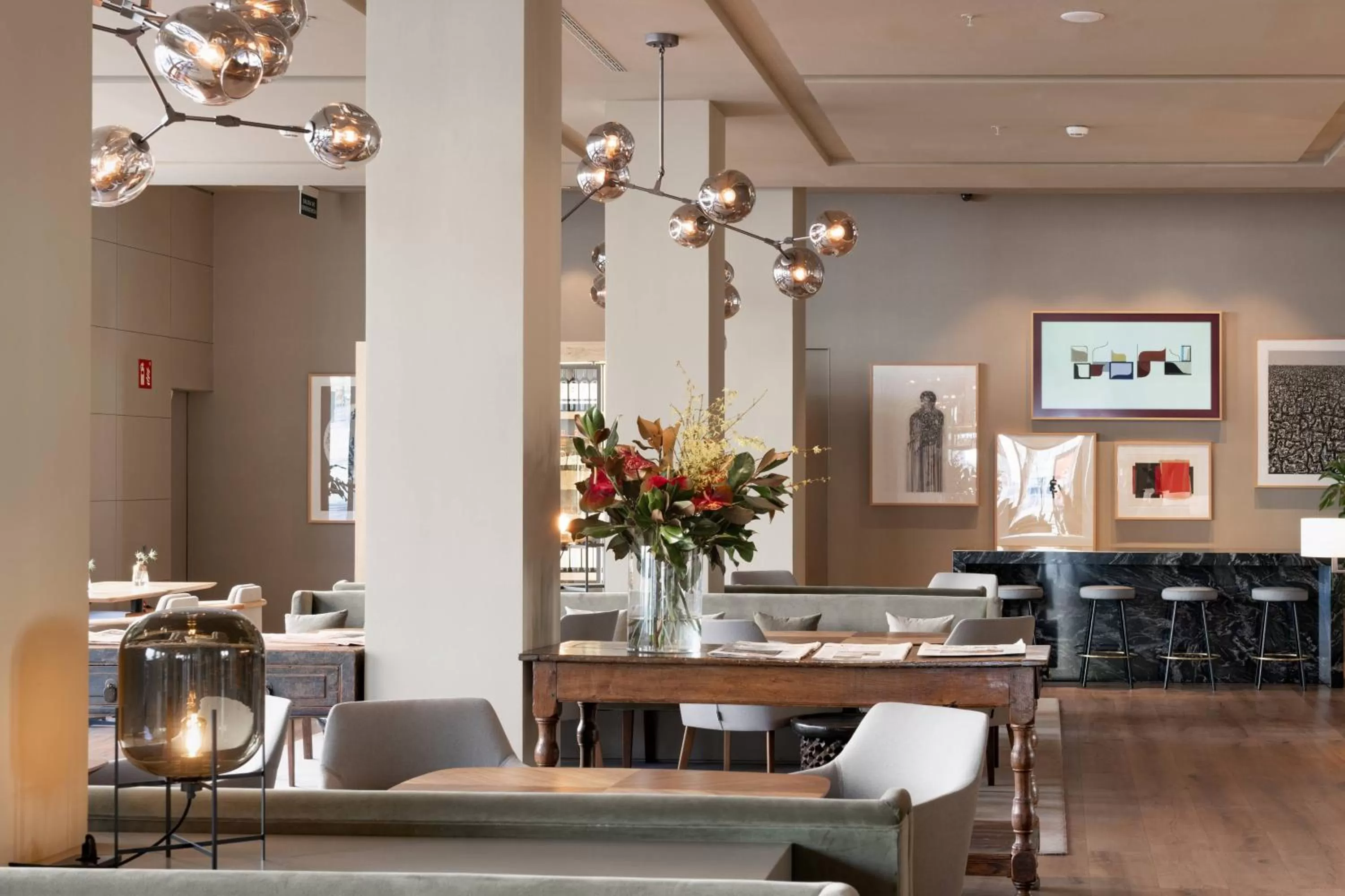 Lounge or bar in AC Hotel Aitana by Marriott