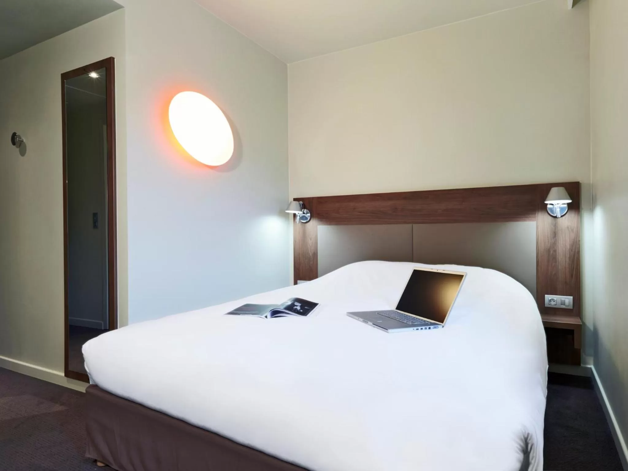 Bed in Campanile Nancy Centre - Gare